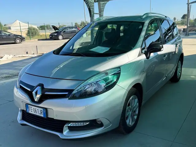 Renault Scenic Scenic III 2012 1.5 dci (energy) Bose s