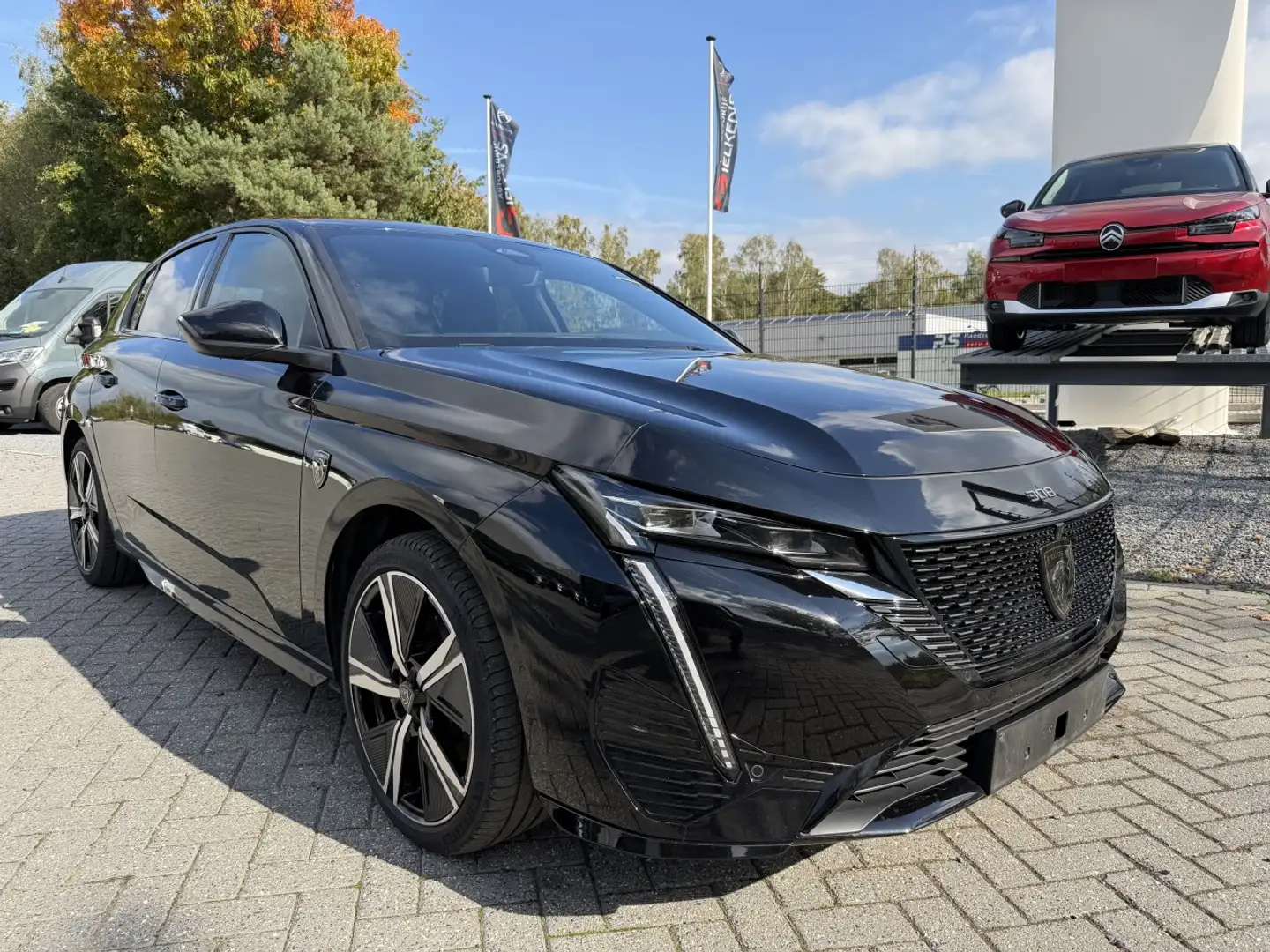 Peugeot 308 Hybrid 145 GT Noir - 2