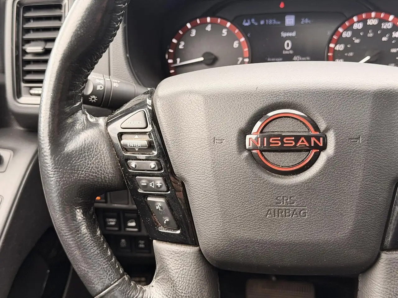 Nissan Frontier снимка Nissan Frontier