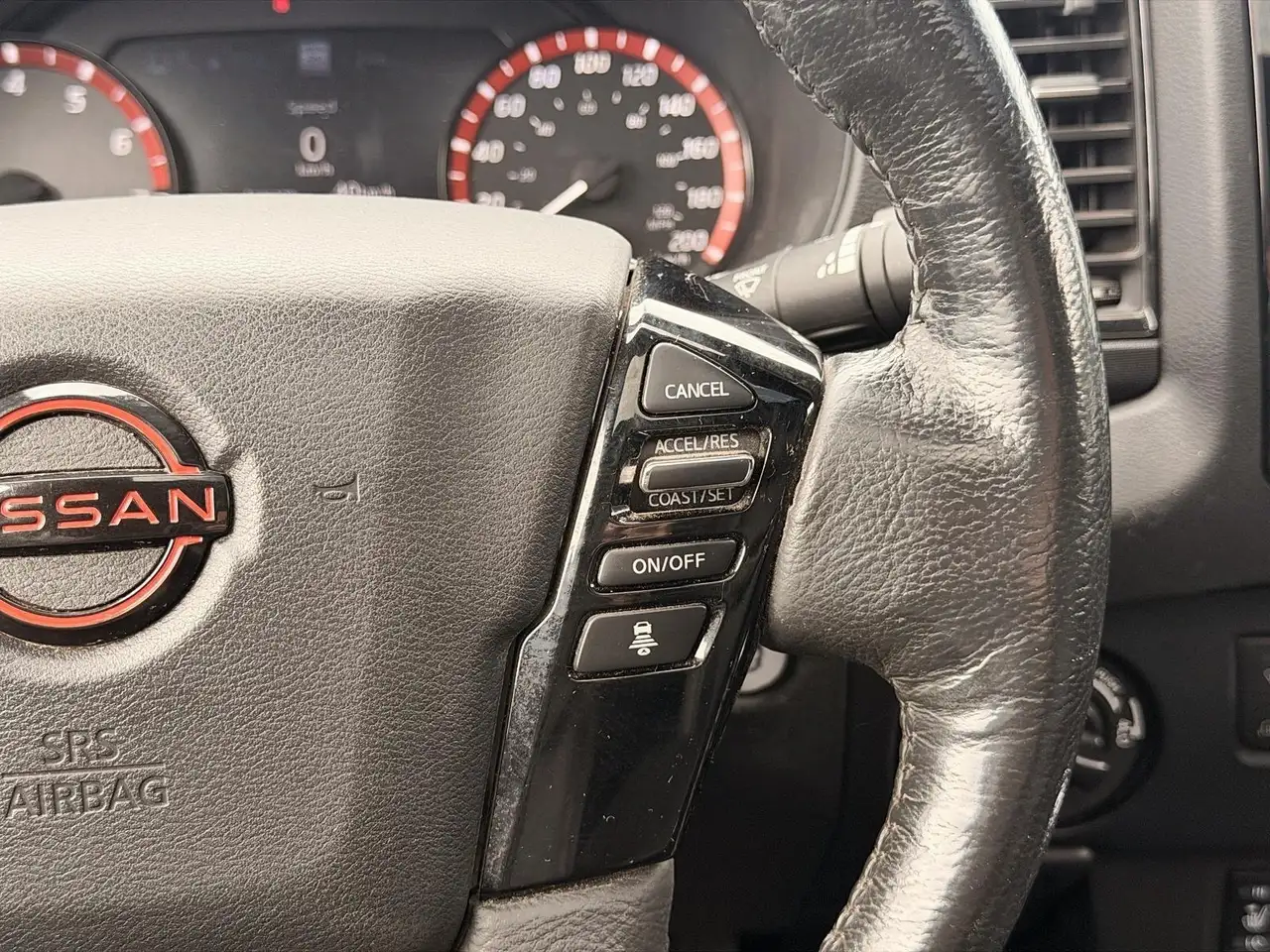 Nissan Frontier снимка Nissan Frontier