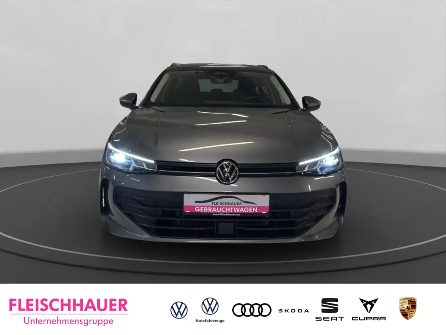 Volkswagen Passat Variant 1.5 eTSI DSG+LED+17''+Kamera+App-connect Grau - 2