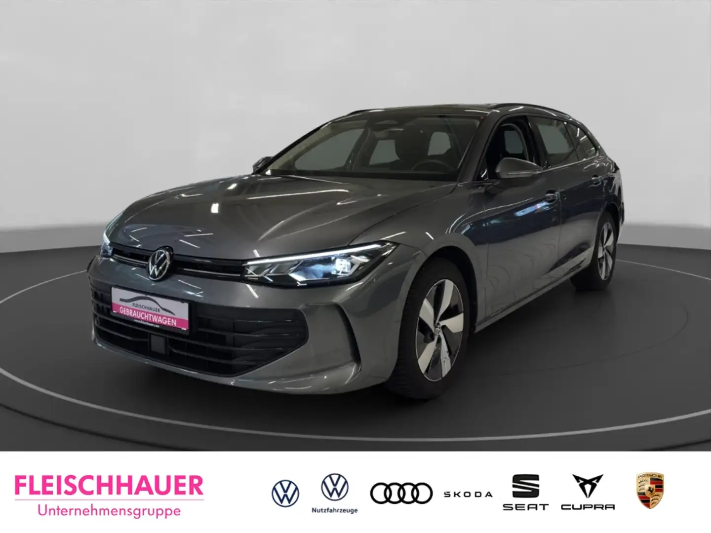 Volkswagen Passat Variant 1.5 eTSI DSG+LED+17''+Kamera+App-connect Grau - 1