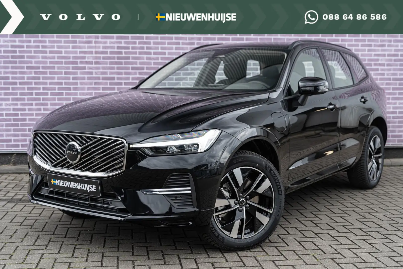 Volvo XC60 T6 Plug-in hybrid AWD Essential - Facelift - | Sto Zwart - 1