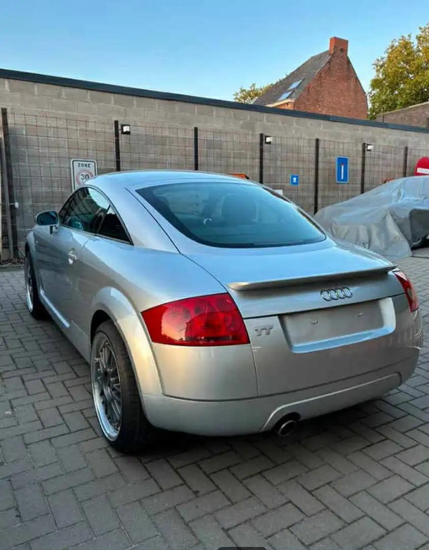 Audi TT Coupe 1.8 T quattro - 1