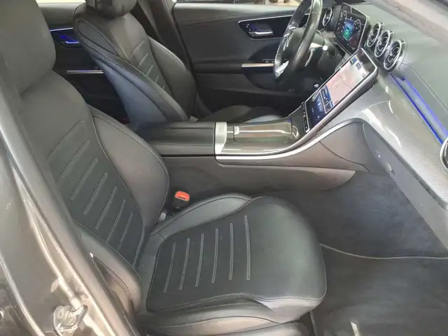 Mercedes-Benz C-Class view 11