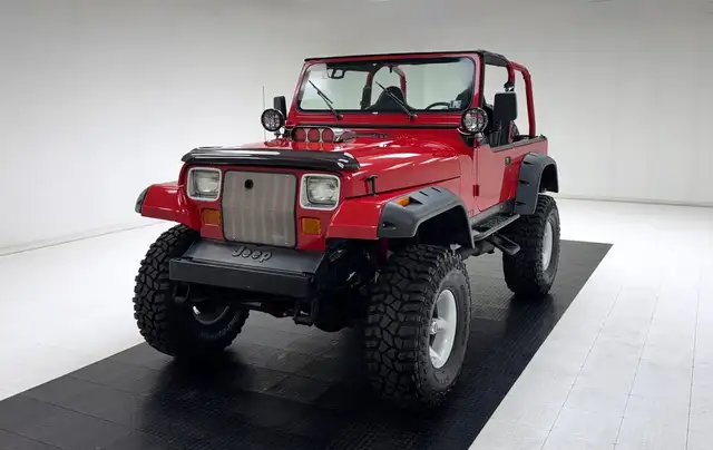Jeep Wrangler S