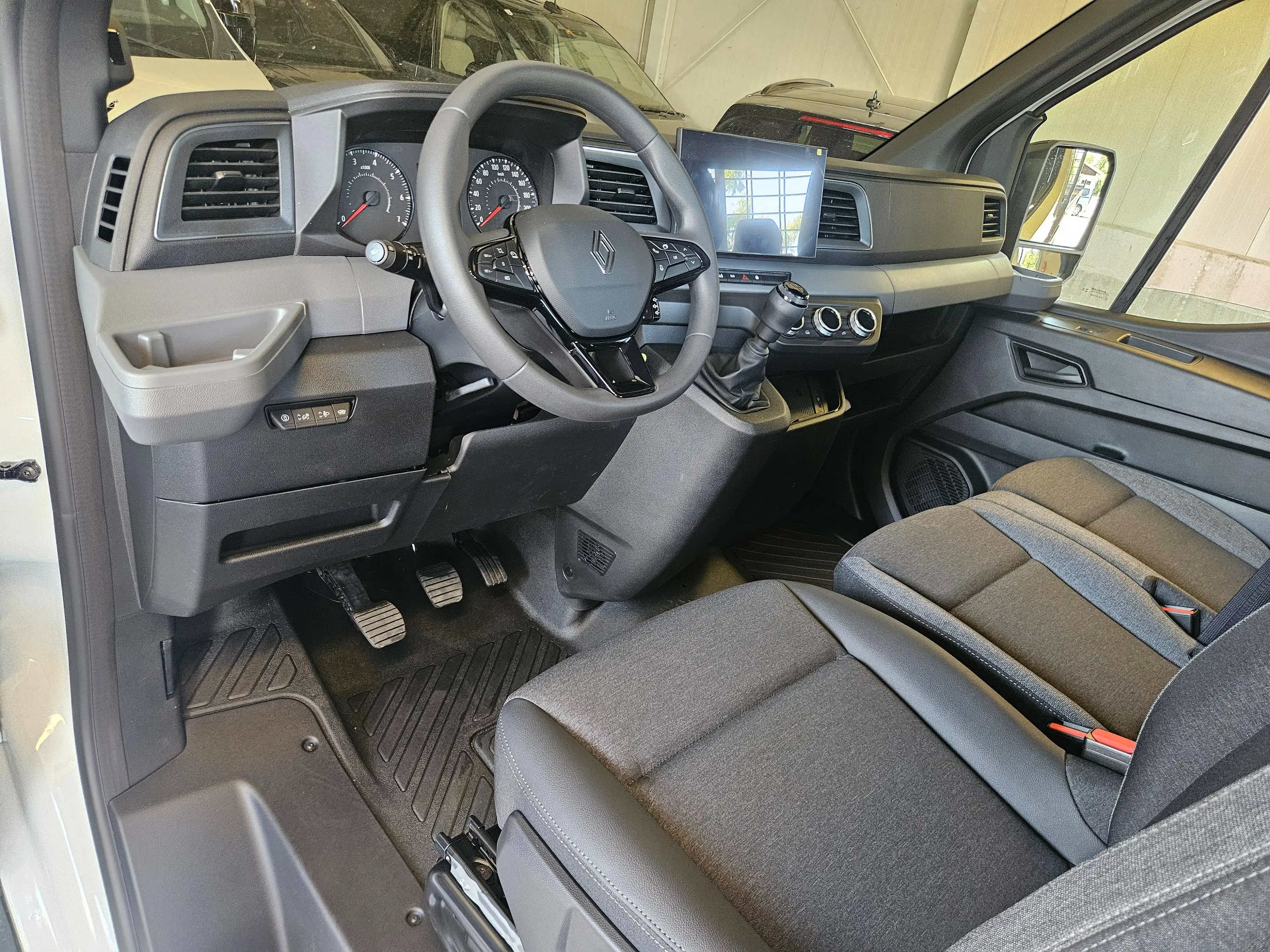 Renault Master Dreiseitenkipper Alu L2H1 3,5t Blue dCi 150 — photo 9