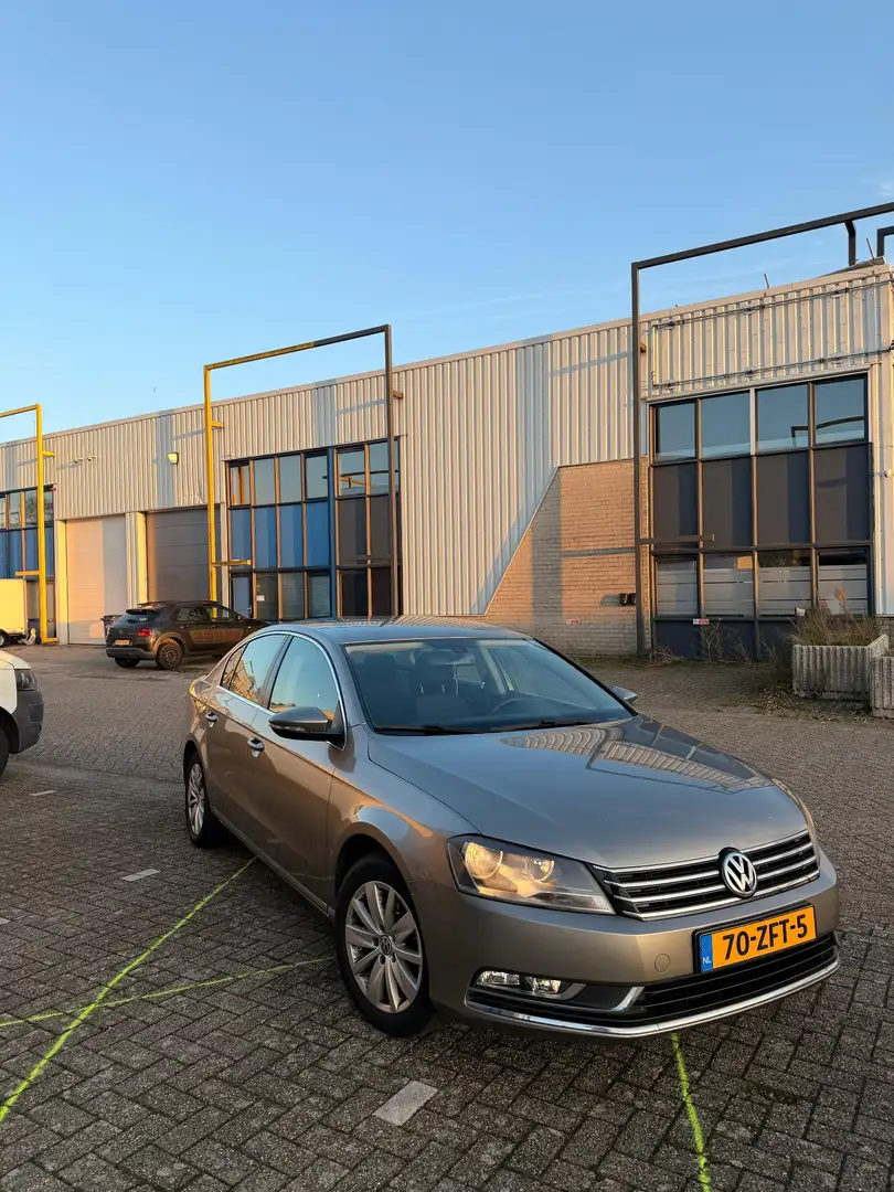Volkswagen Passat 1.4 TSI BlueMotion Technology Comfortline - 2