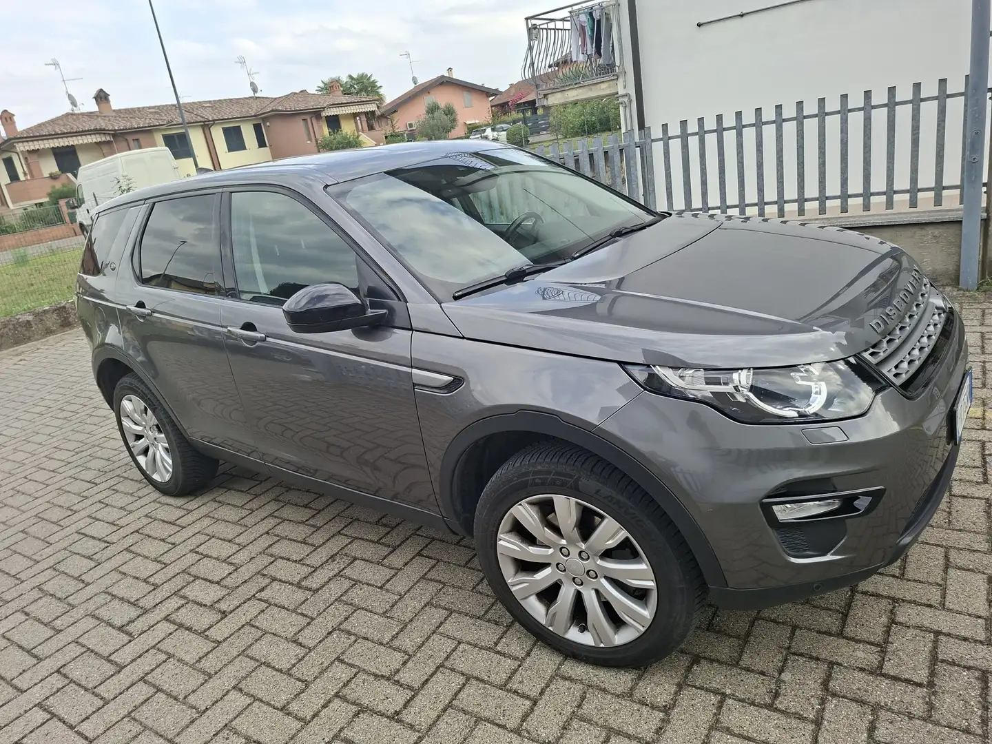 Land Rover Discovery Sport 2.0 td4 Pure Business edition awd 150cv auto my19 - 2