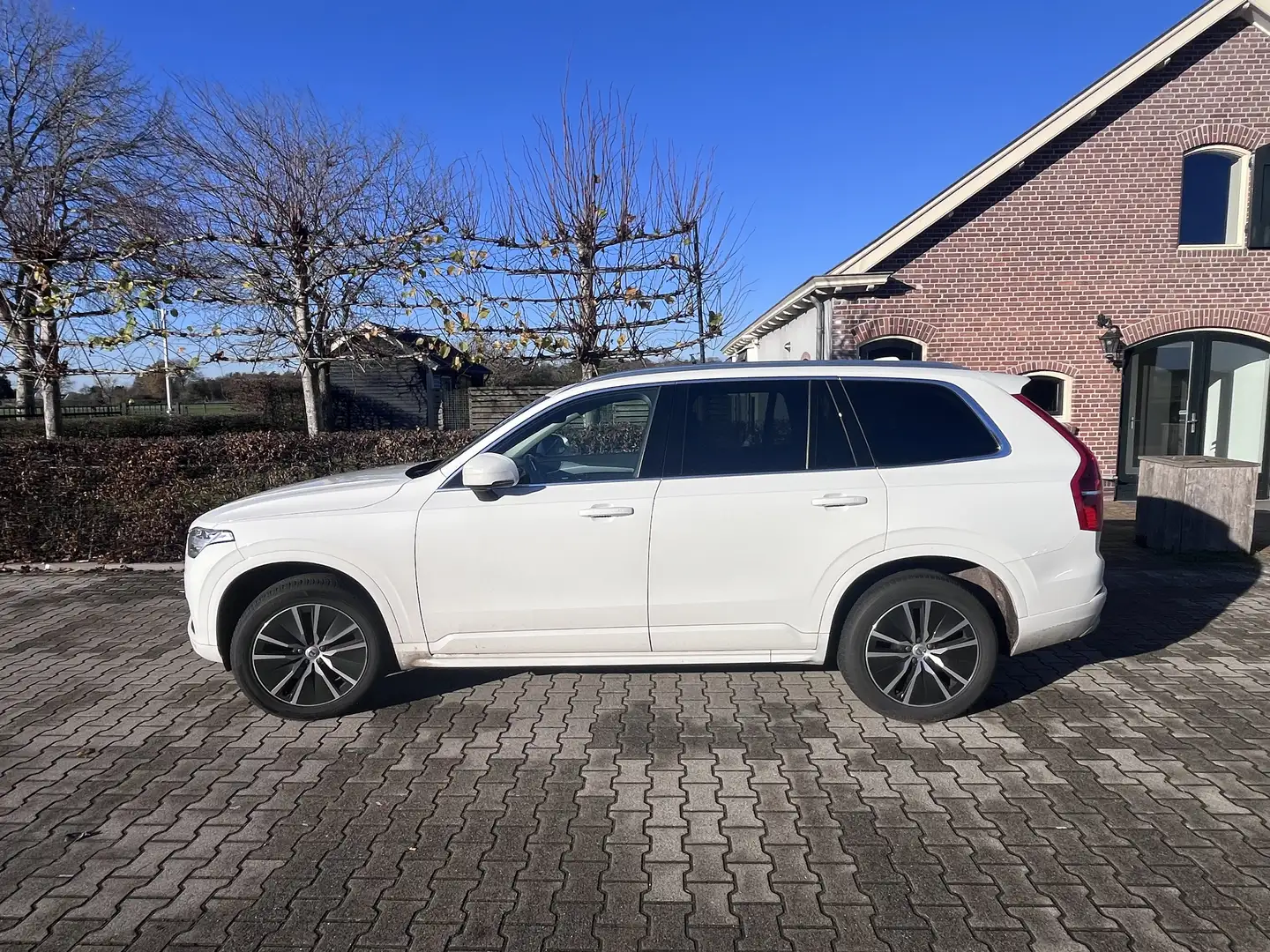 Volvo XC90 2.0 B5 AWD Inscript. Biały - 2