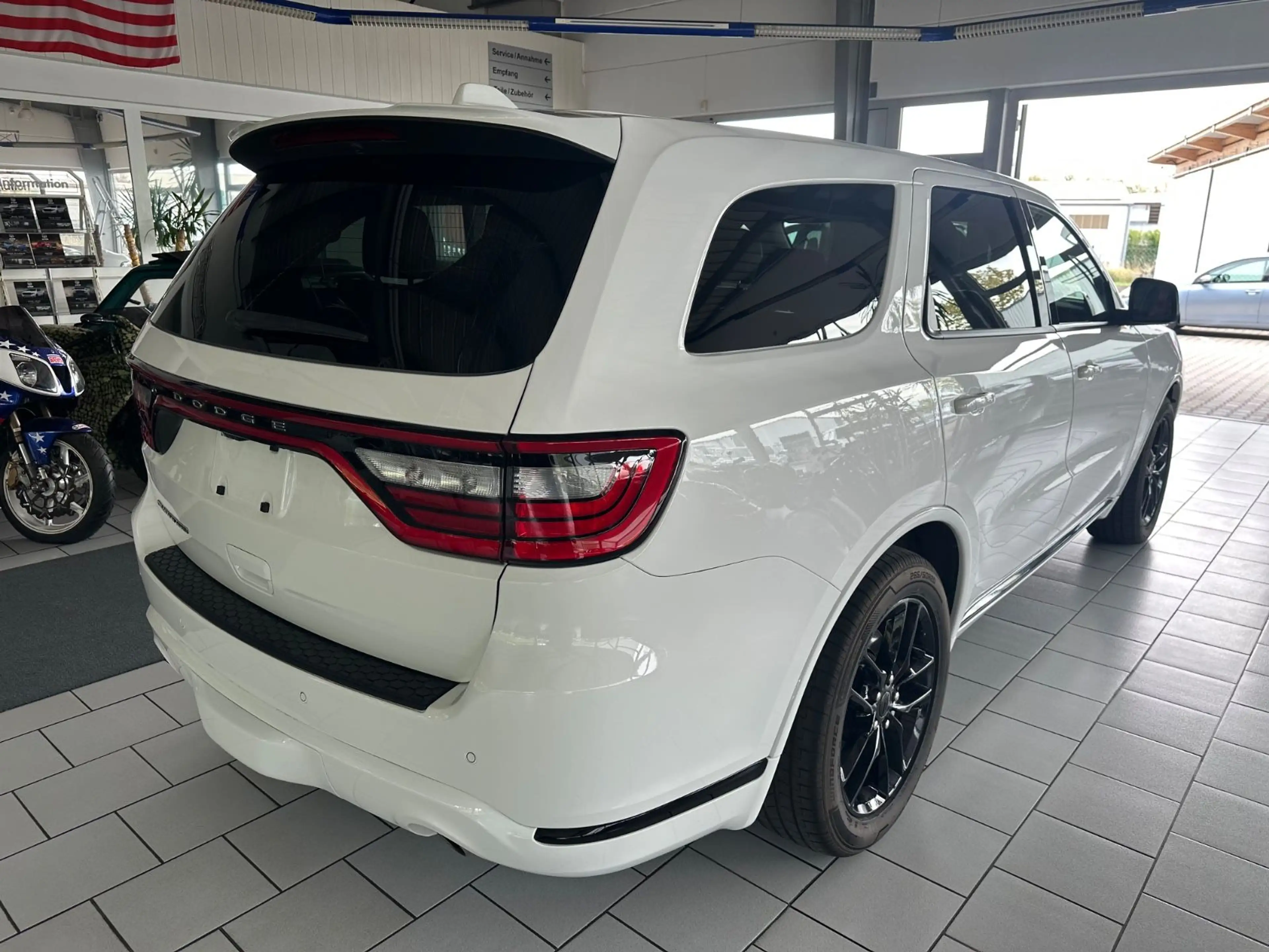 Dodge Durango 5,7 R/T 7Sitz LPG Gas 8Gang 4x4 Facelift — photo 11