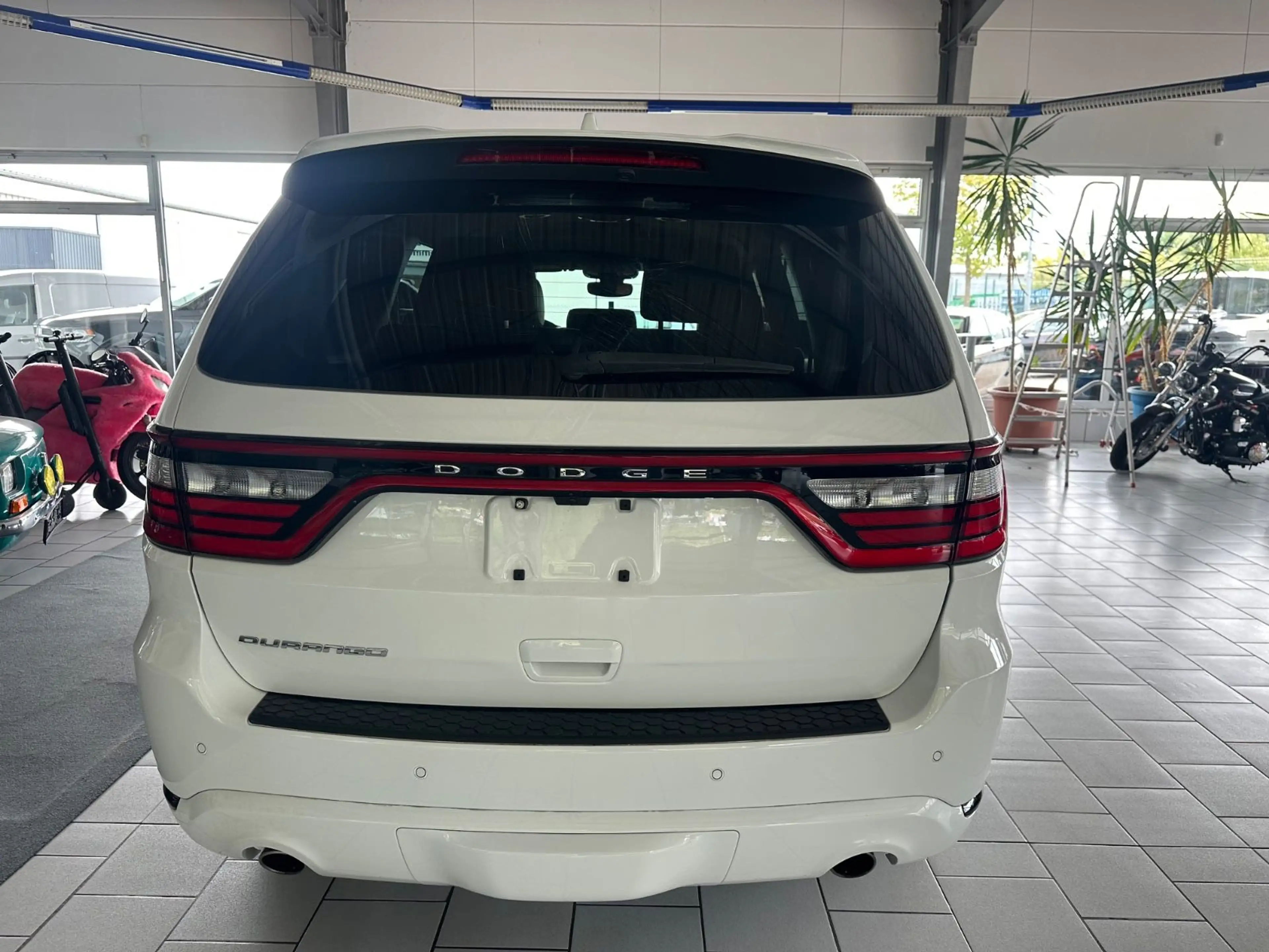 Dodge Durango 5,7 R/T 7Sitz LPG Gas 8Gang 4x4 Facelift — photo 10