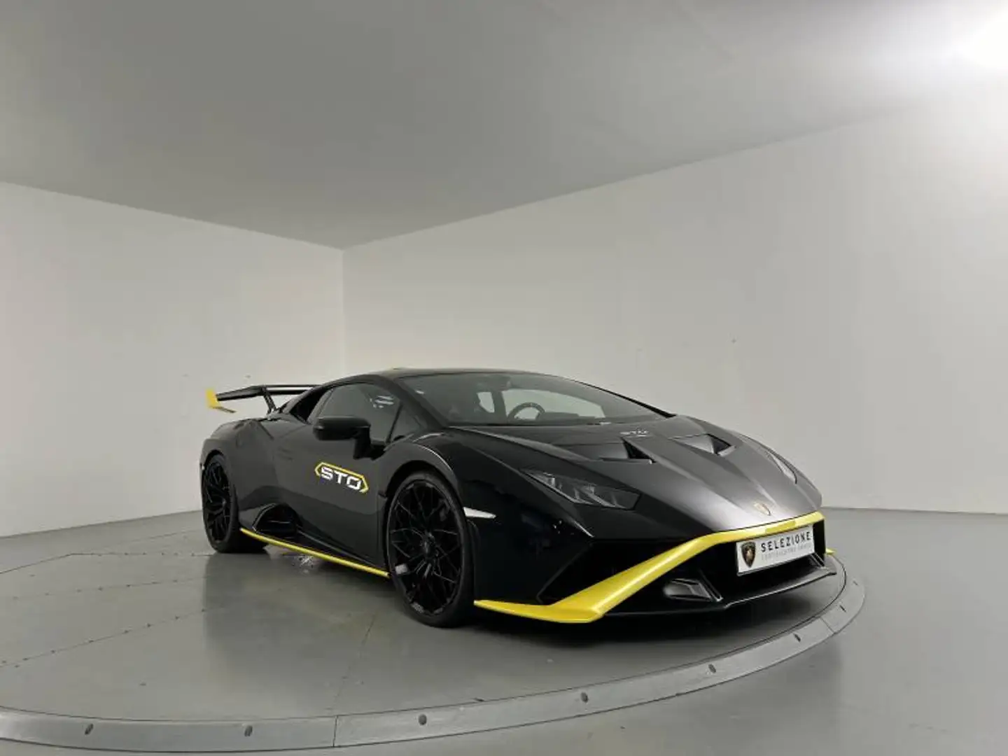 Lamborghini Huracán STO 5.2 V10 640 RWD LDF7 Noir - 1
