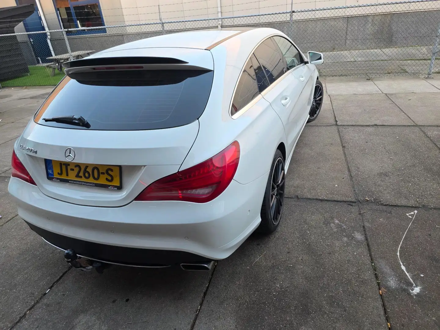 Mercedes-Benz CLA 200 Shooting Brake d Lease Edition Ambition Wit - 2