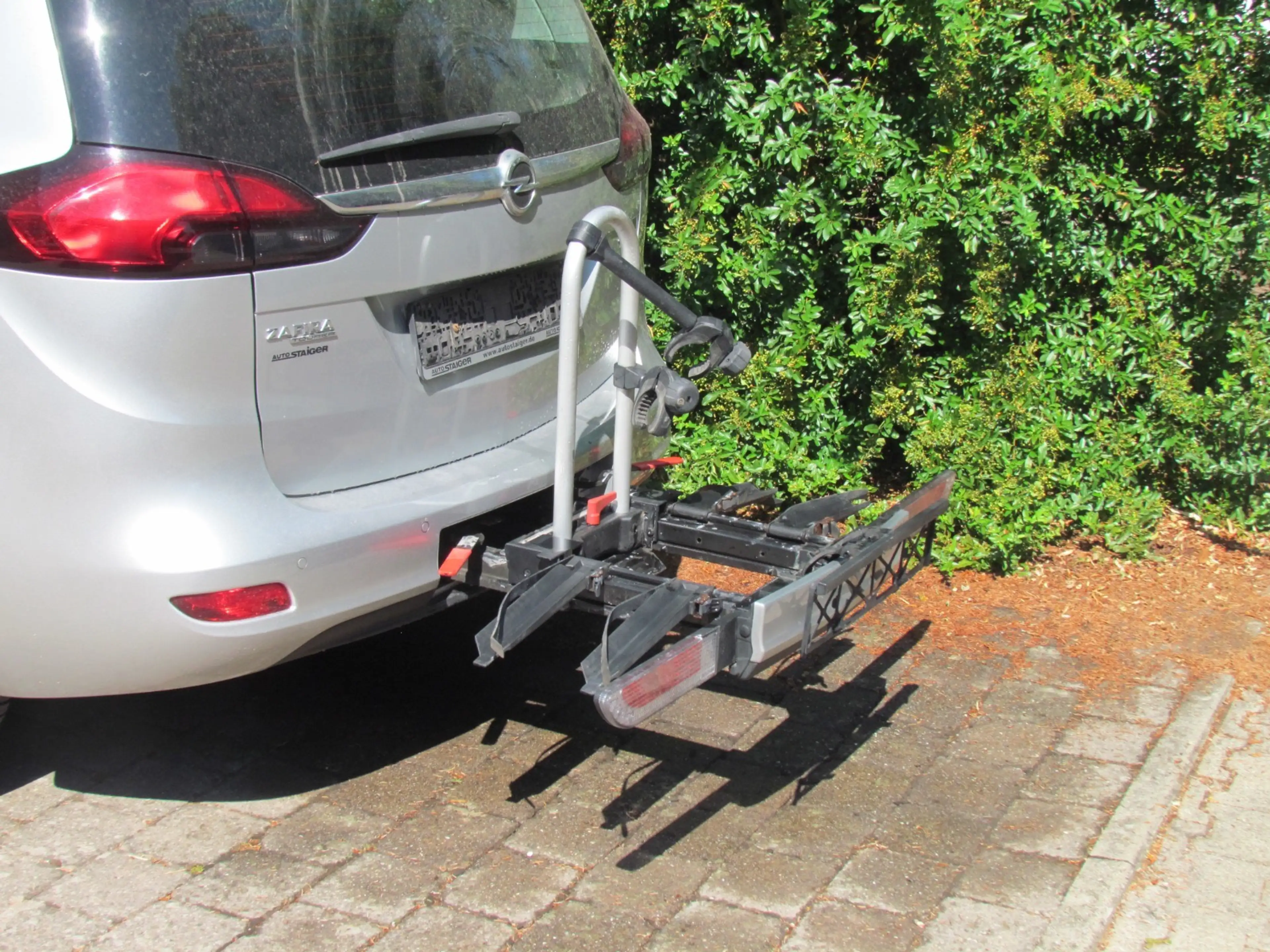 Opel Zafira Tourer Edition Fahrradträger Klima PDC 7 Sitze SHZ LHZ Allwetter!!! — photo 20
