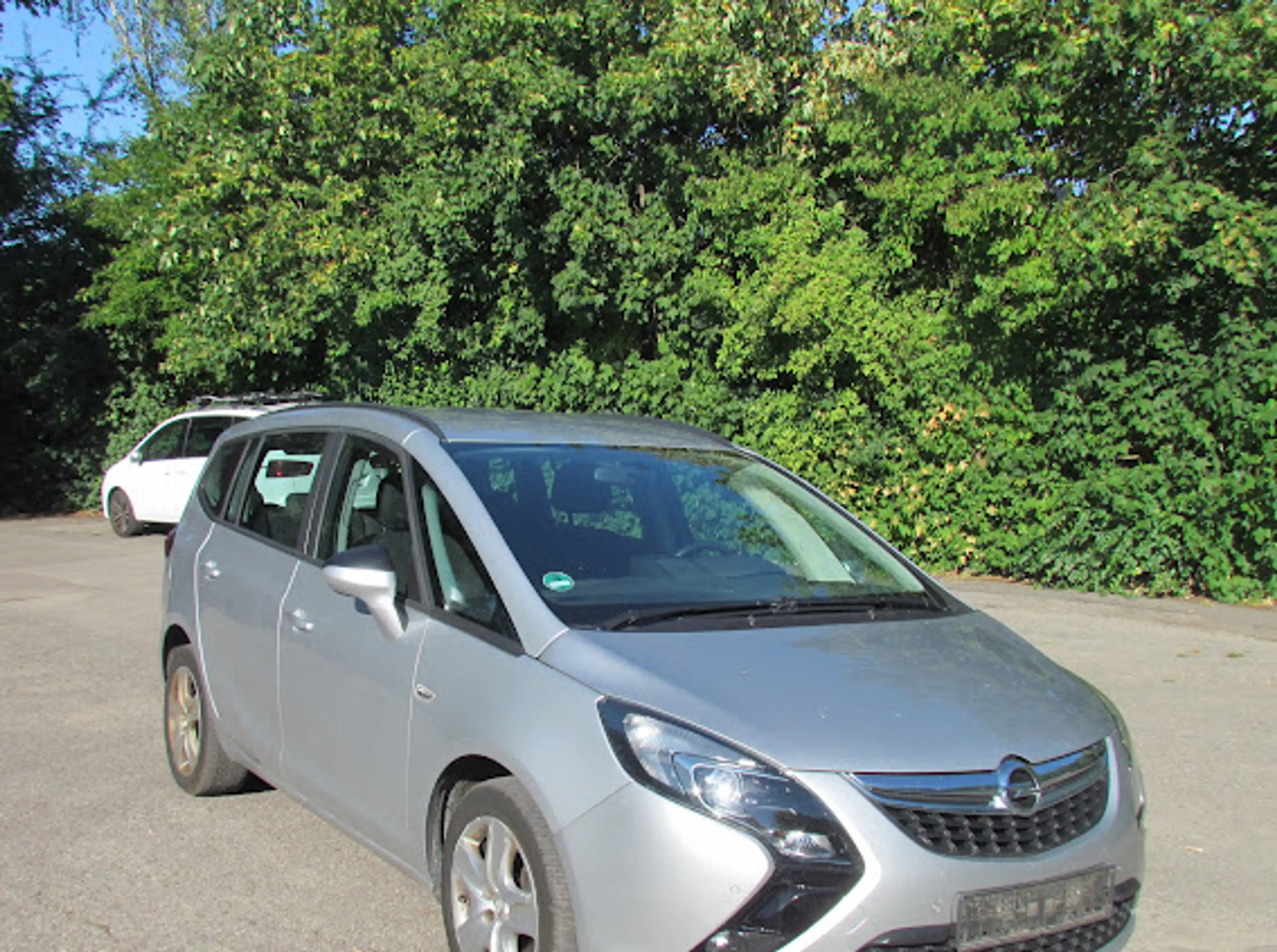 Opel Zafira Tourer Edition Fahrradträger Klima PDC 7 Sitze SHZ LHZ Allwetter!!! — photo 6