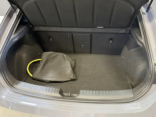 SEAT Leon view 9