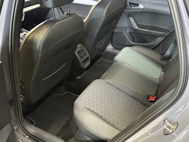 SEAT Leon view 8
