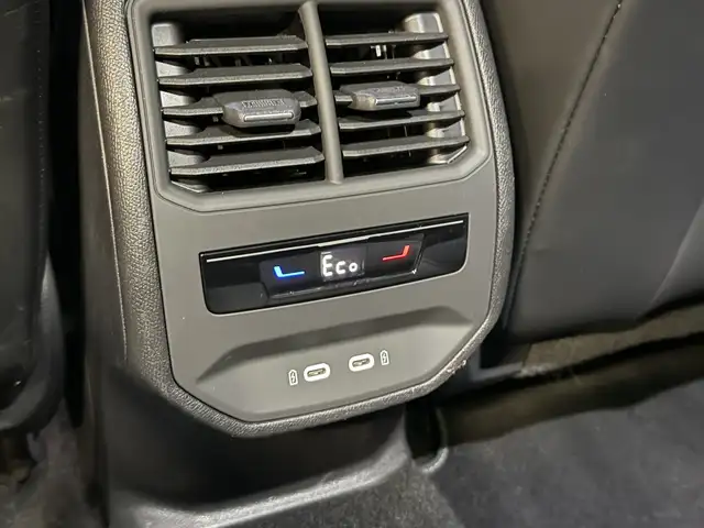 SEAT Leon view 11
