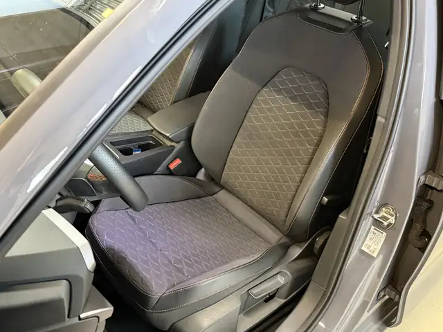 SEAT Leon view 7