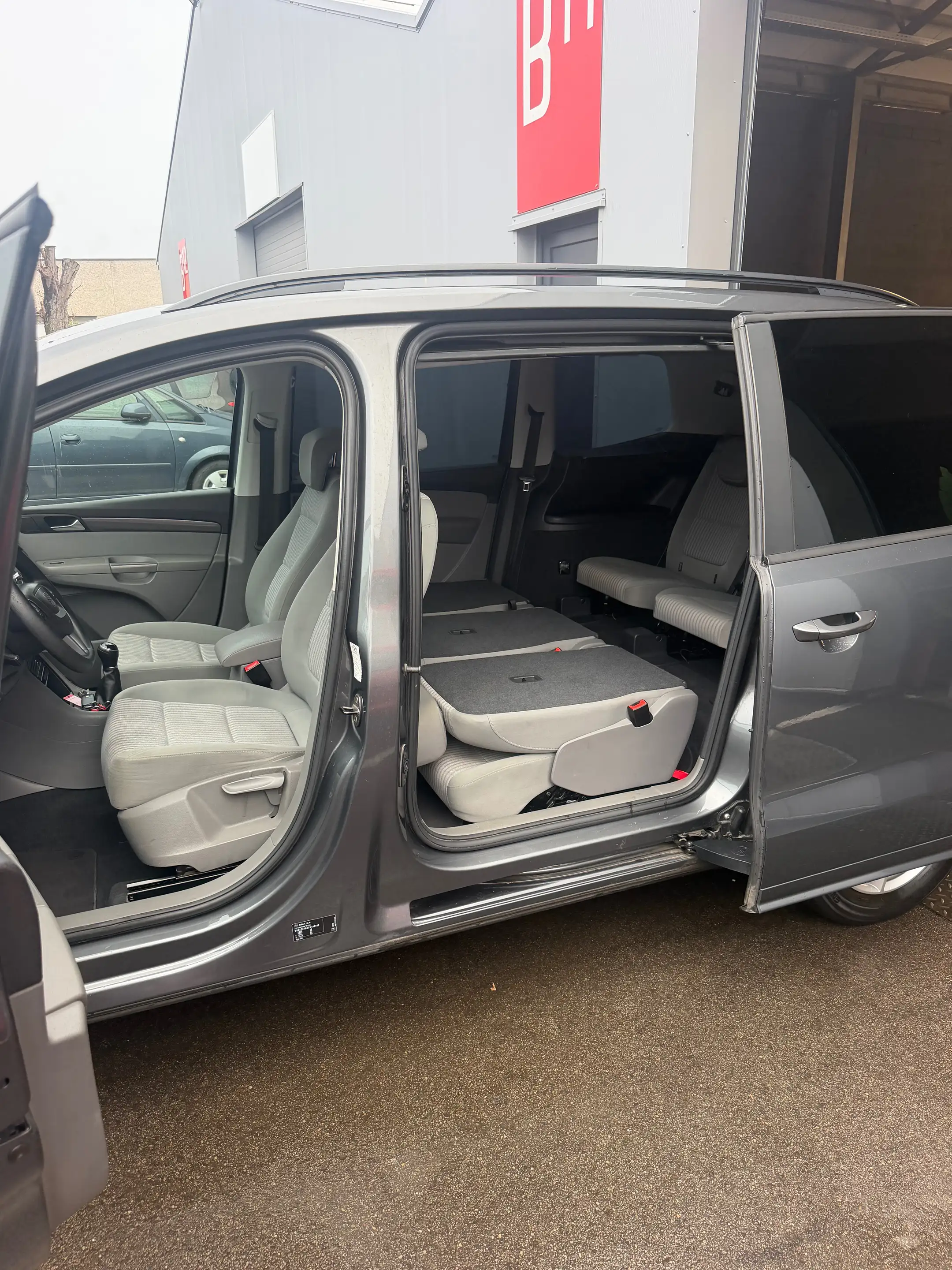 SEAT Alhambra 7PLACES SHOWROOM — photo 7