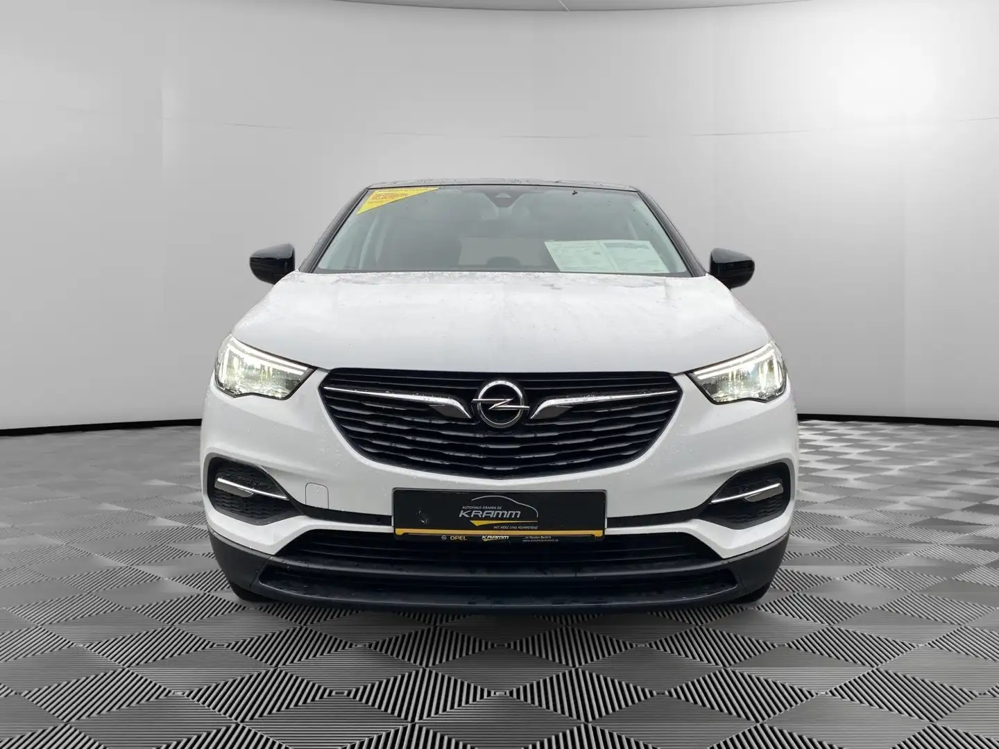 Opel Grandland X Edition 1.2 Kamera+Automatik Fehér - 2
