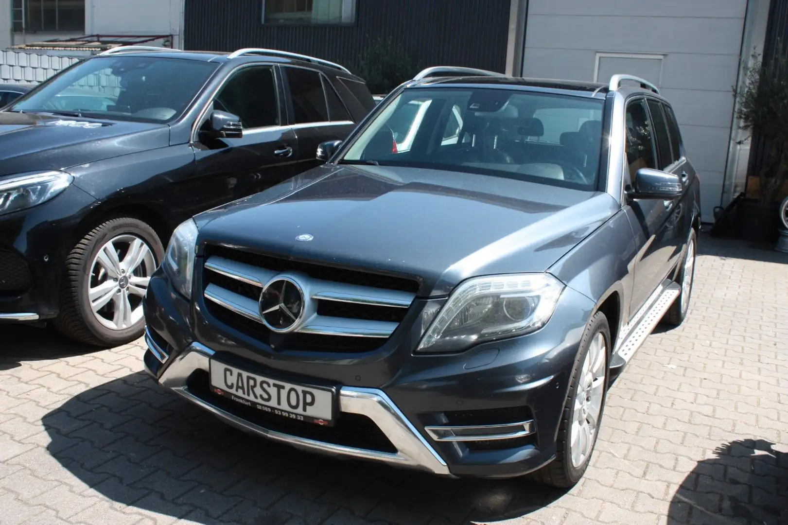 Mercedes-Benz GLK 350 CDI BlueEfficiency 4Matic*Pano*AMG*Sound Grau - 2