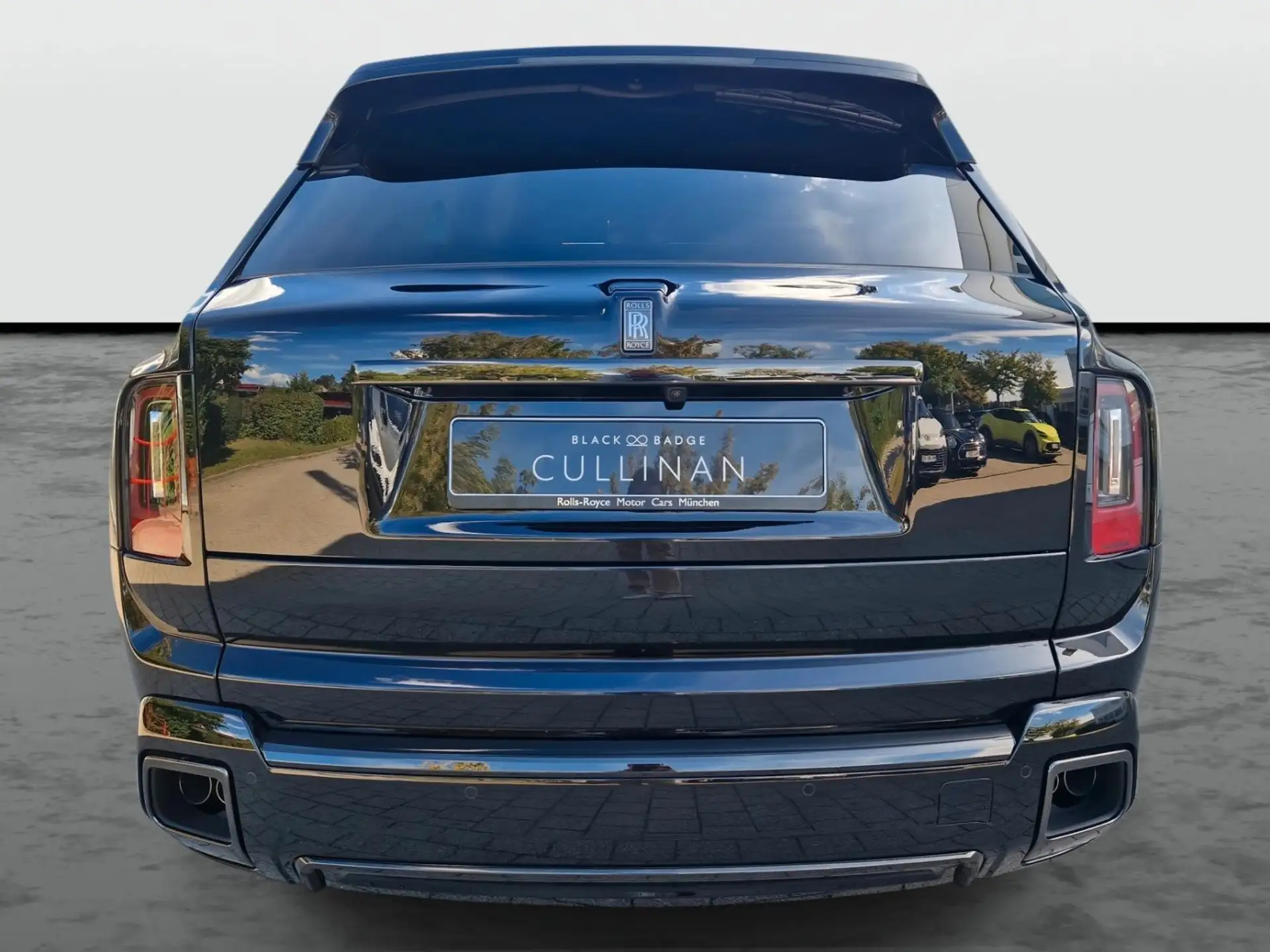 롤스로이스 컬리넌 2026 검정 사진 4