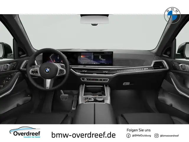 BMW X7 view 6