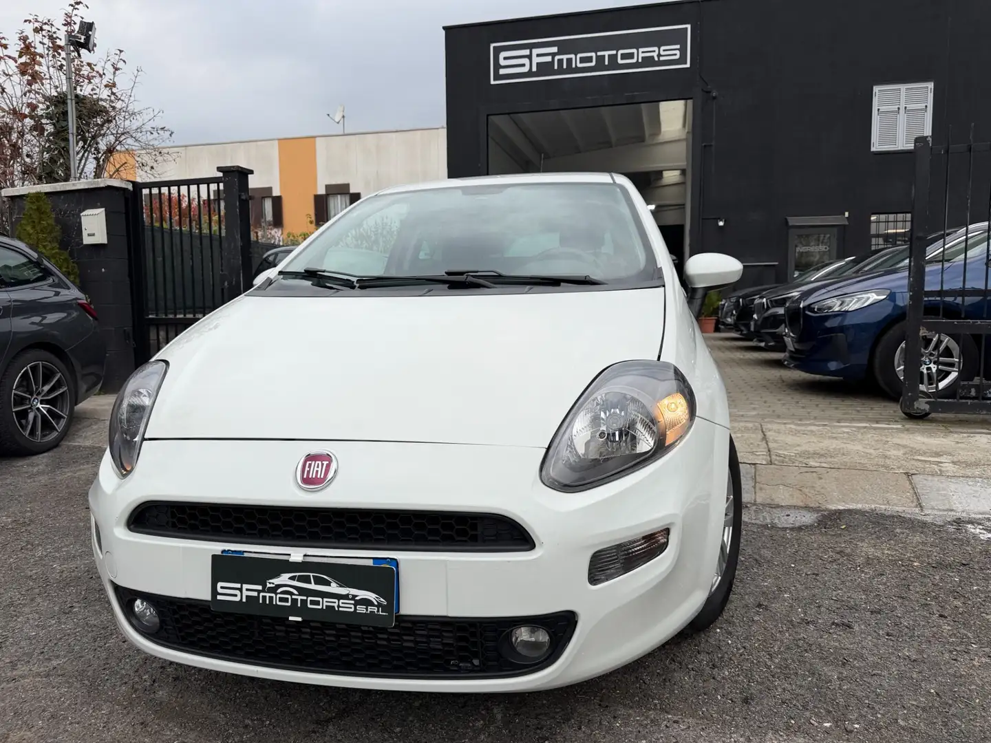 Fiat Punto Punto 1.3 MJT II S&S 85 CV 3 porte ECO Lounge Blanc - 1