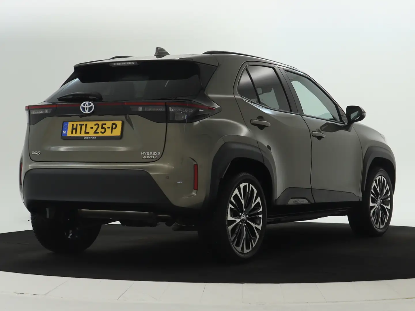 Toyota Yaris Cross 1.5 Hybrid Launch Edition | STOELVERWARMING | Verw Bruin - 2
