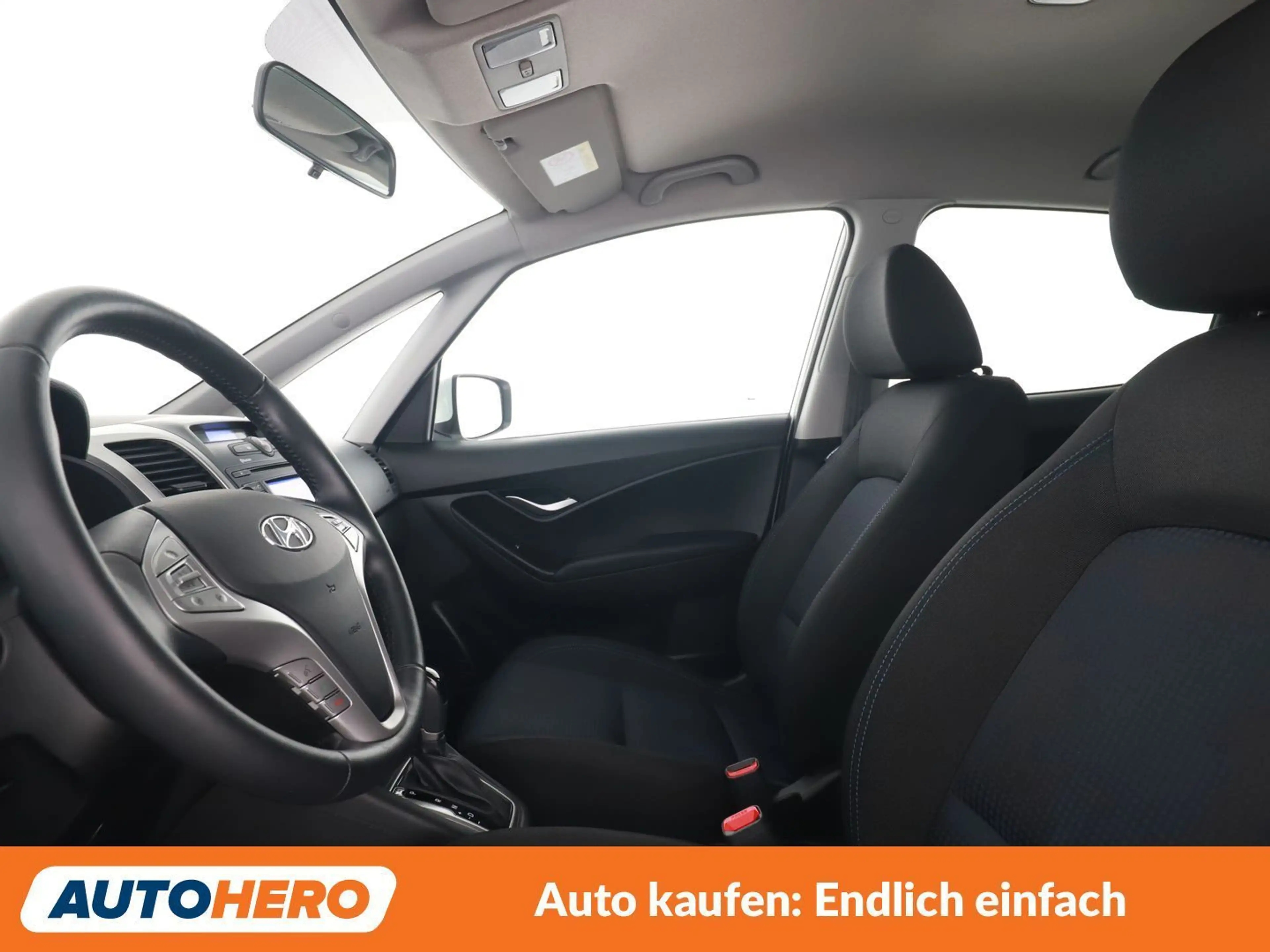 Hyundai iX20 1.6 Edition 25 — photo 3