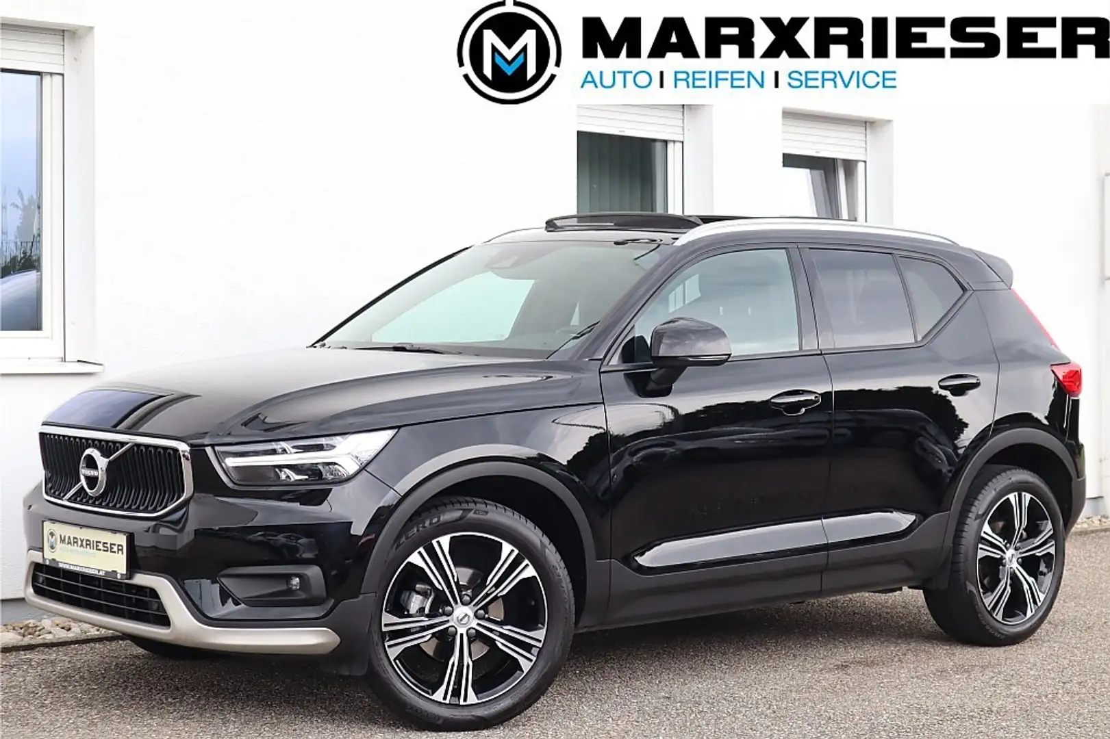 Volvo XC40 T2 MomentumPro Aut. |Sportpaket|ACC| Anhängekup... Zwart - 1