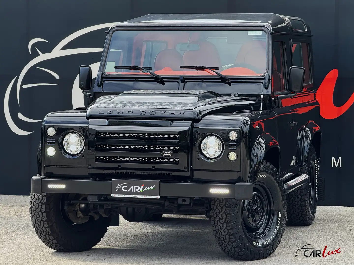 Land Rover Defender 90 2.2 TD4 SW 122CV CUSTOMIZZATA N1 Noir - 1