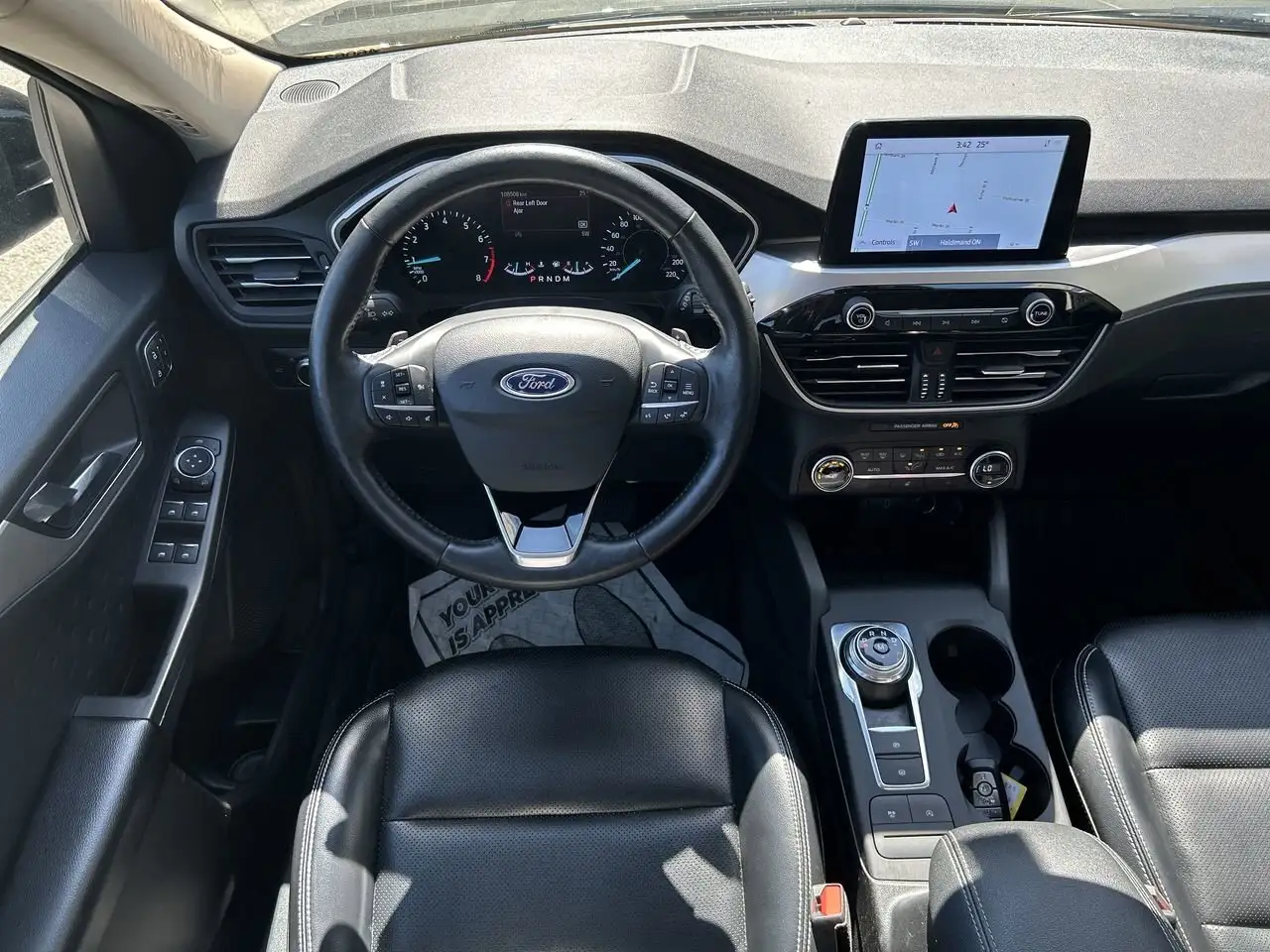 Ford Escape снимка Ford Escape