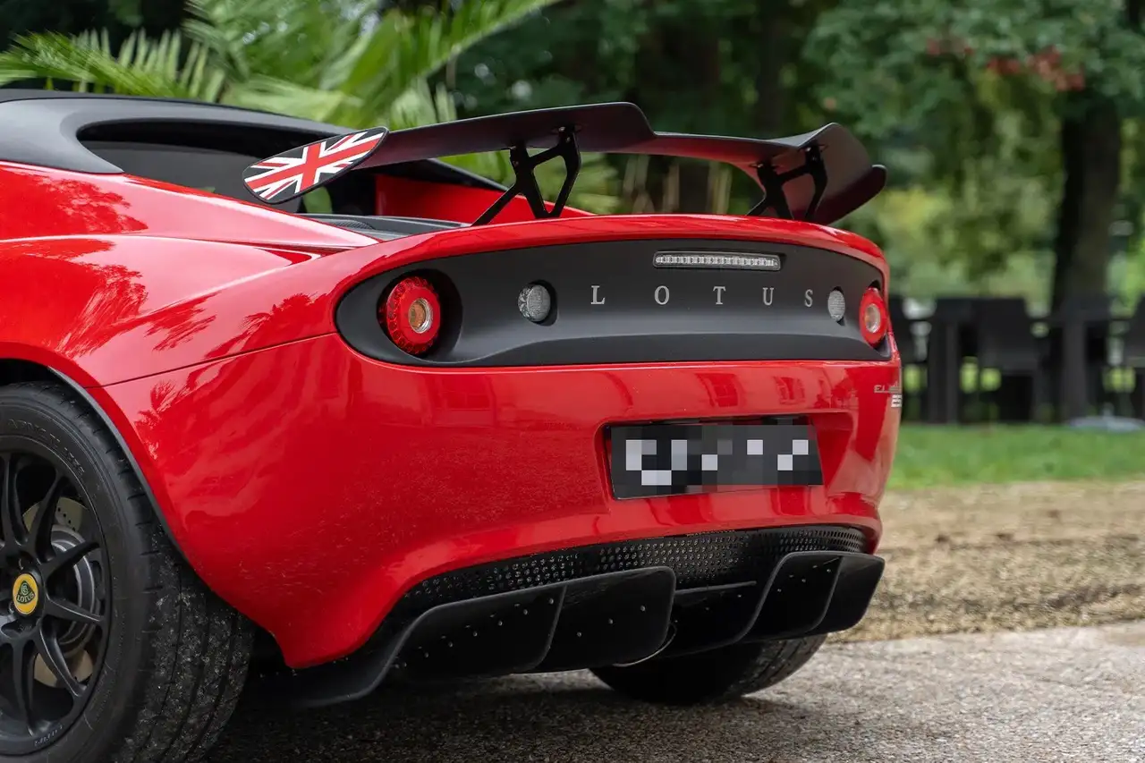 Lotus Elise 2021