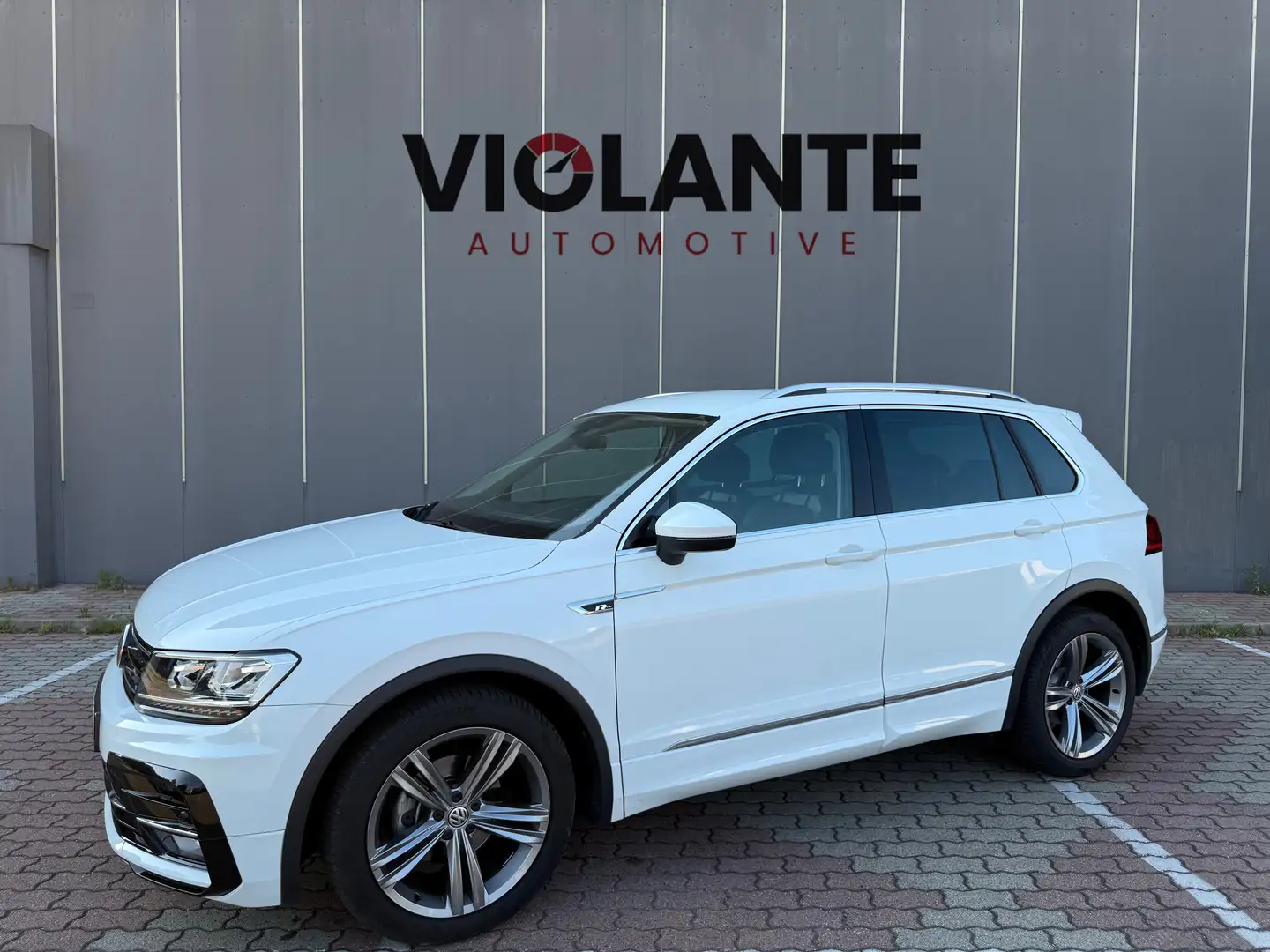 Volkswagen Tiguan Tiguan 2.0 tdi Advanced R-Line Exterior 150cv dsg Bianco - 1