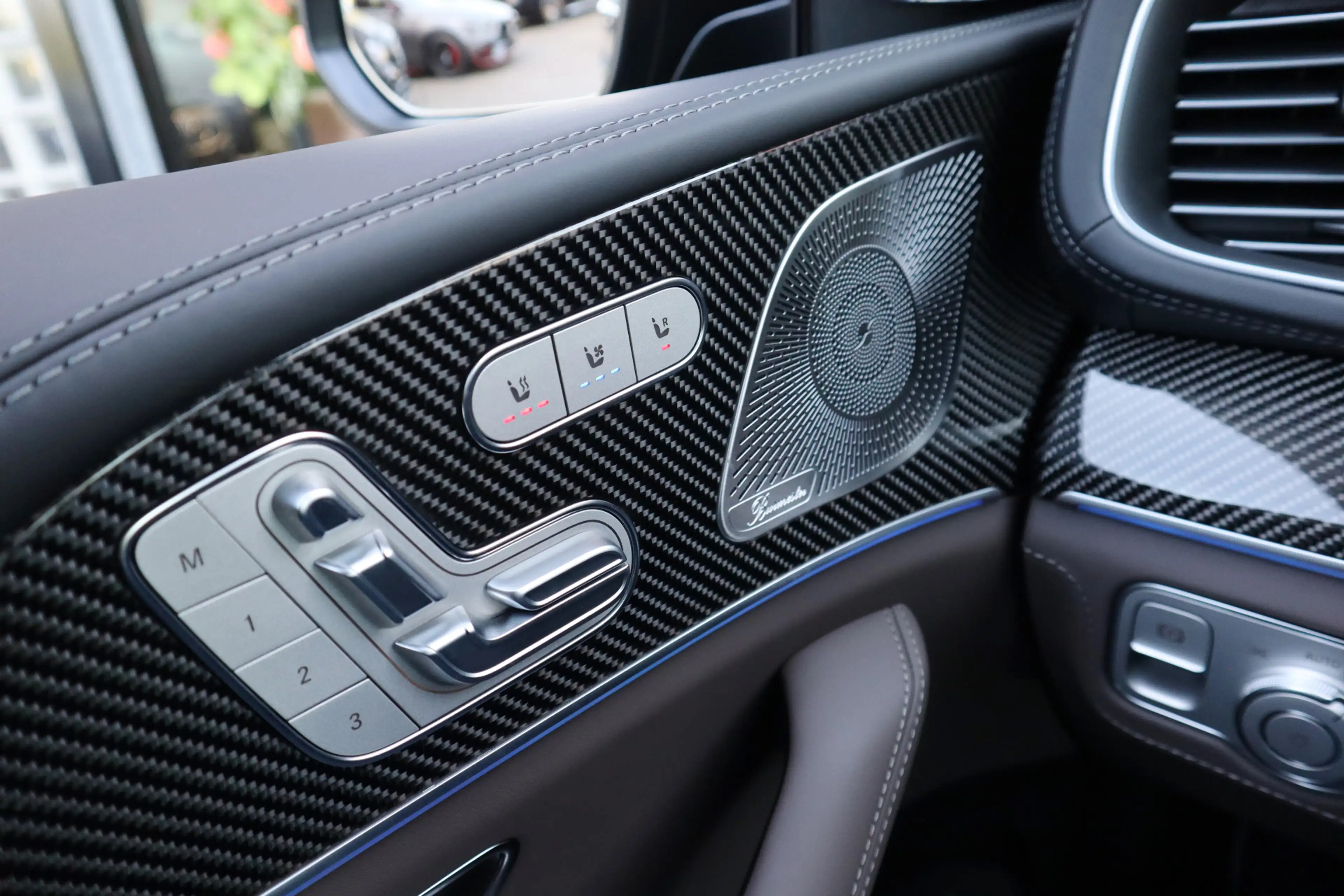 Mercedes-Benz GLS 63 AMG 4MATIC+ | Keramisch, Burmester High End 3D, Carbon — photo 28