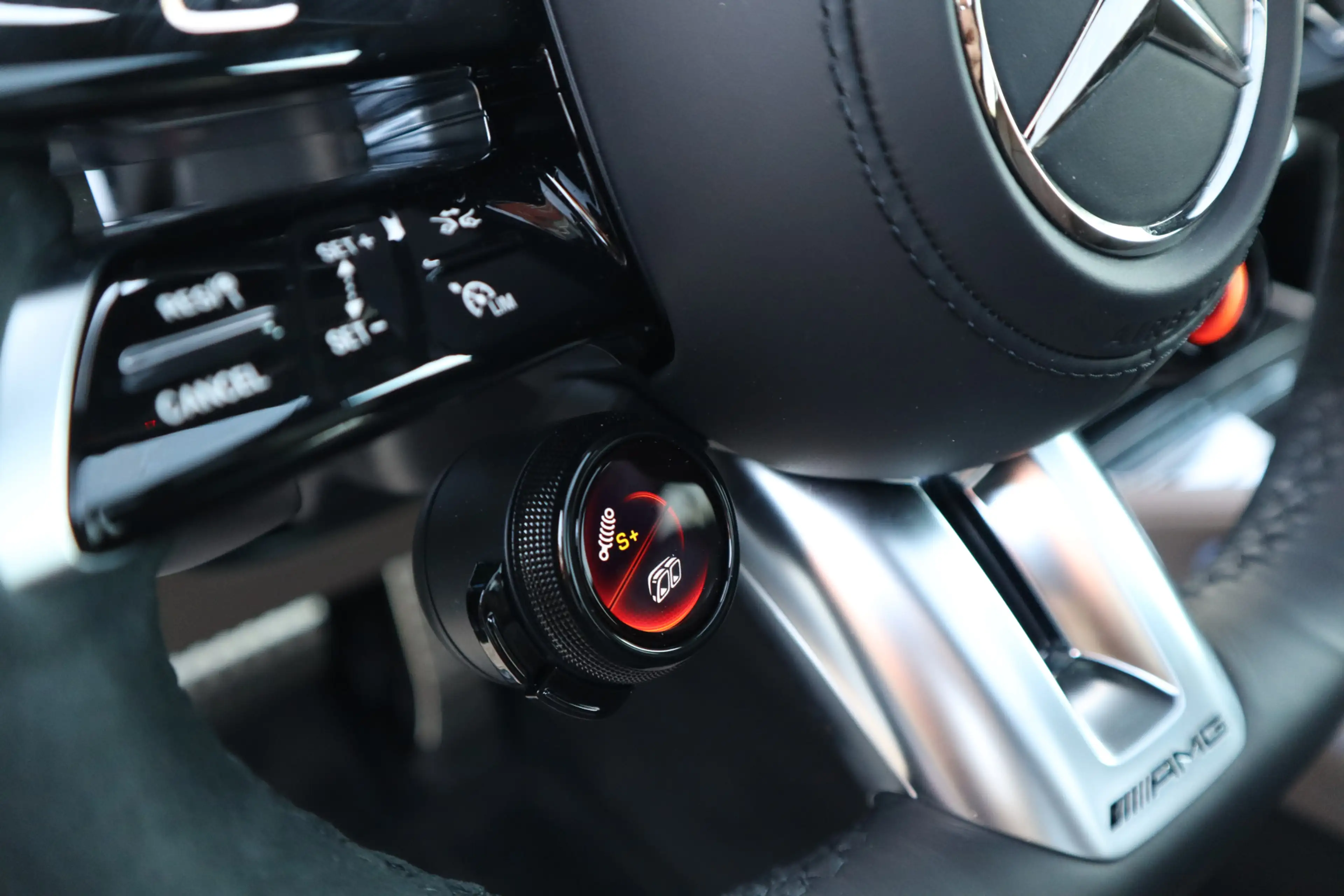 Mercedes-Benz GLS 63 AMG 4MATIC+ | Keramisch, Burmester High End 3D, Carbon — photo 31