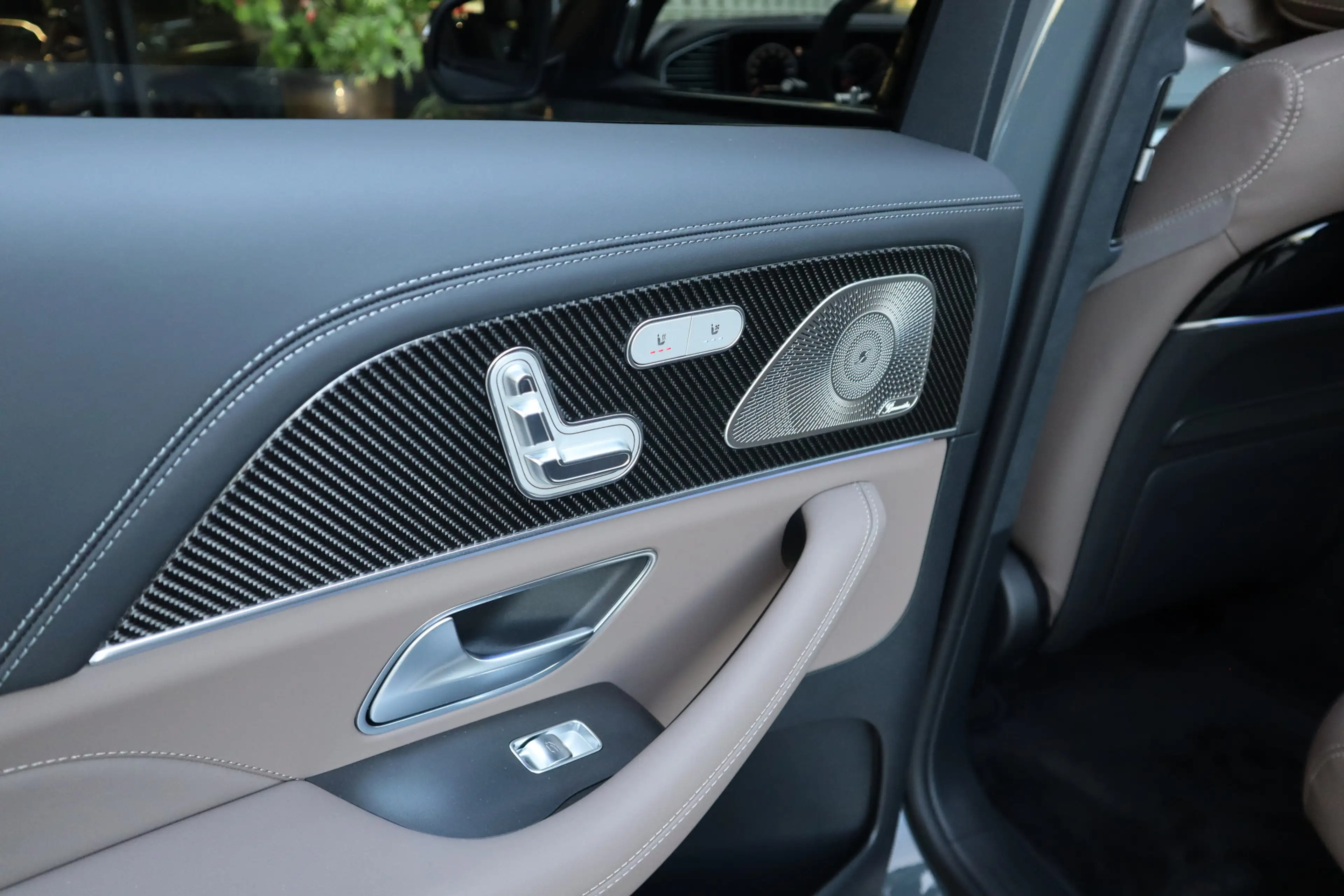 Mercedes-Benz GLS 63 AMG 4MATIC+ | Keramisch, Burmester High End 3D, Carbon — photo 21