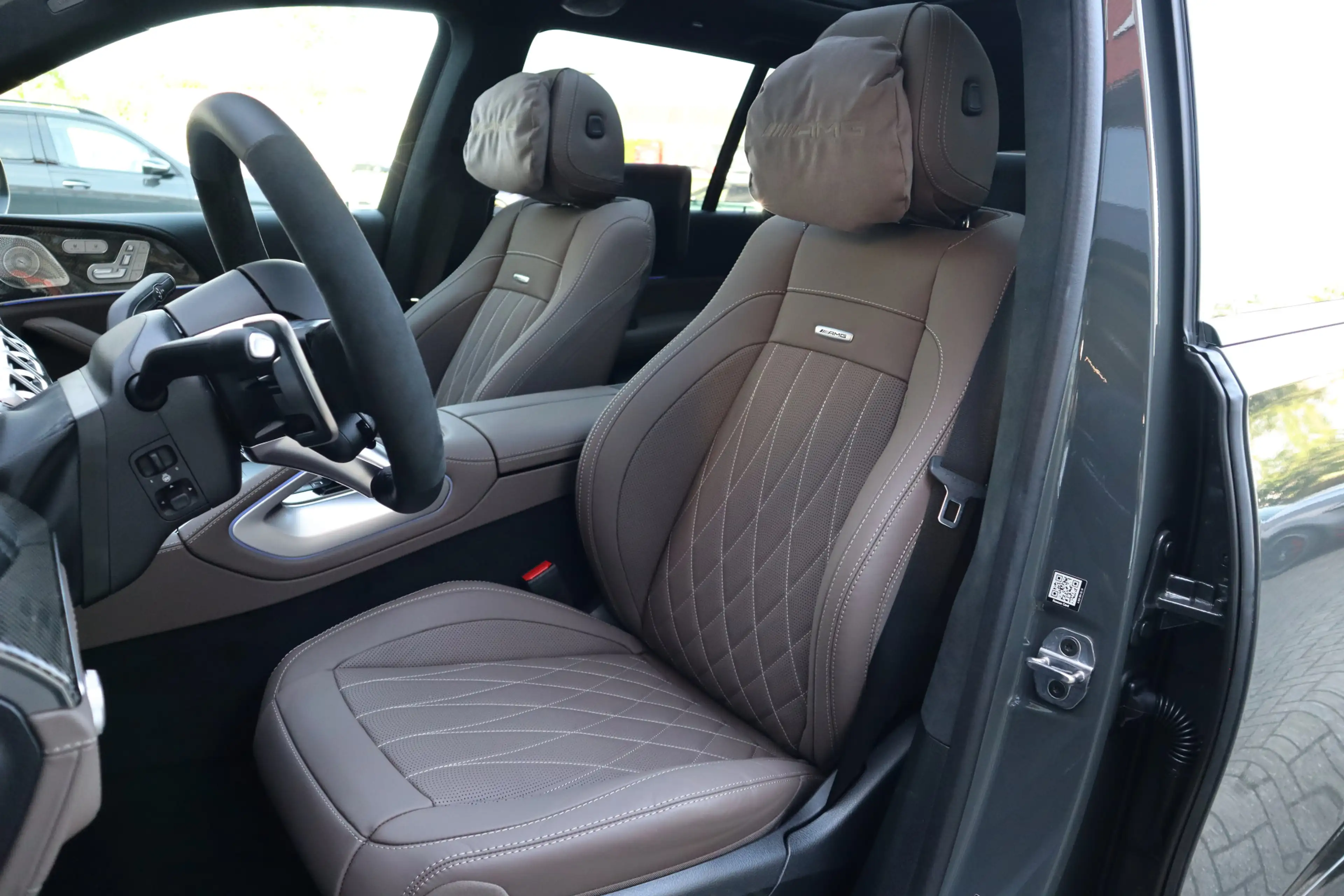 Mercedes-Benz GLS 63 AMG 4MATIC+ | Keramisch, Burmester High End 3D, Carbon — photo 25