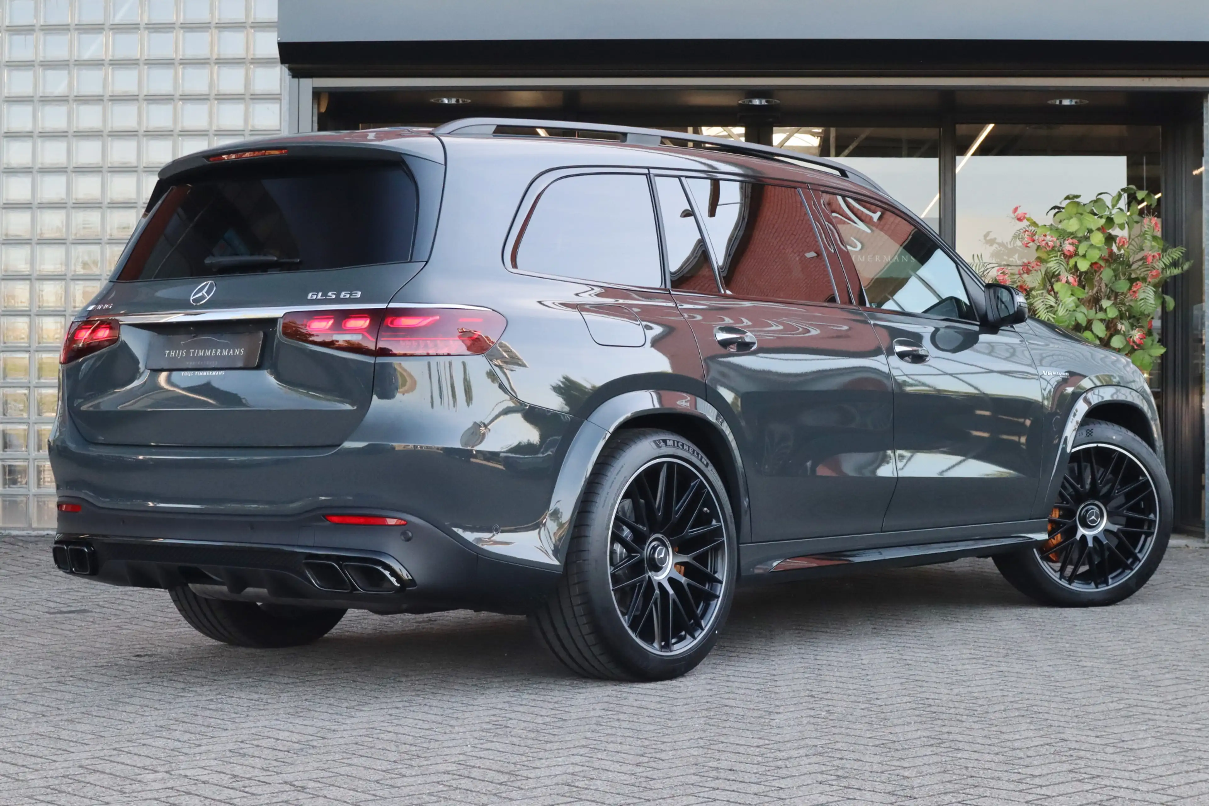 Mercedes-Benz GLS 63 AMG 4MATIC+ | Keramisch, Burmester High End 3D, Carbon — photo 4