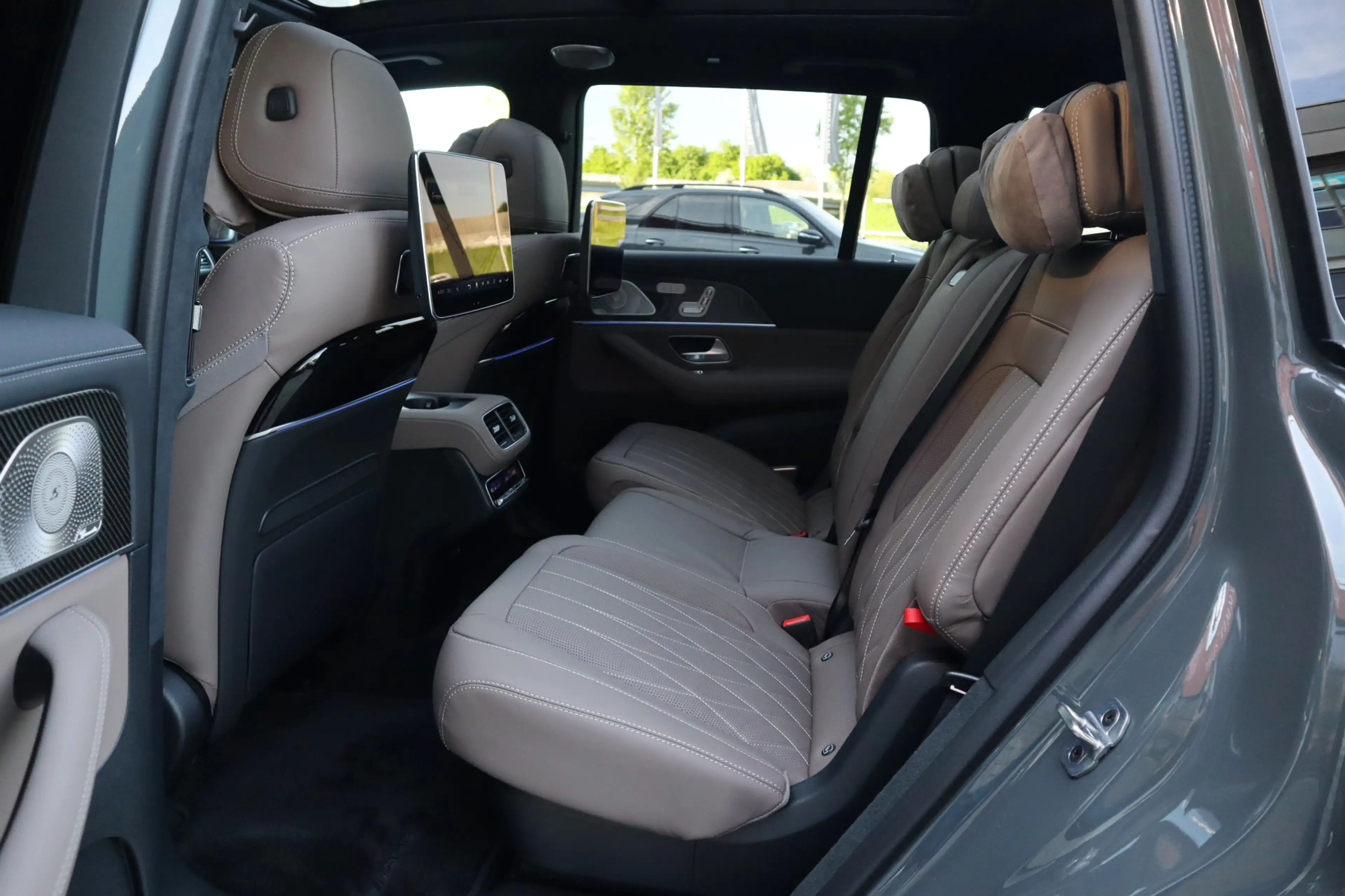 Mercedes-Benz GLS 63 AMG 4MATIC+ | Keramisch, Burmester High End 3D, Carbon — photo 22