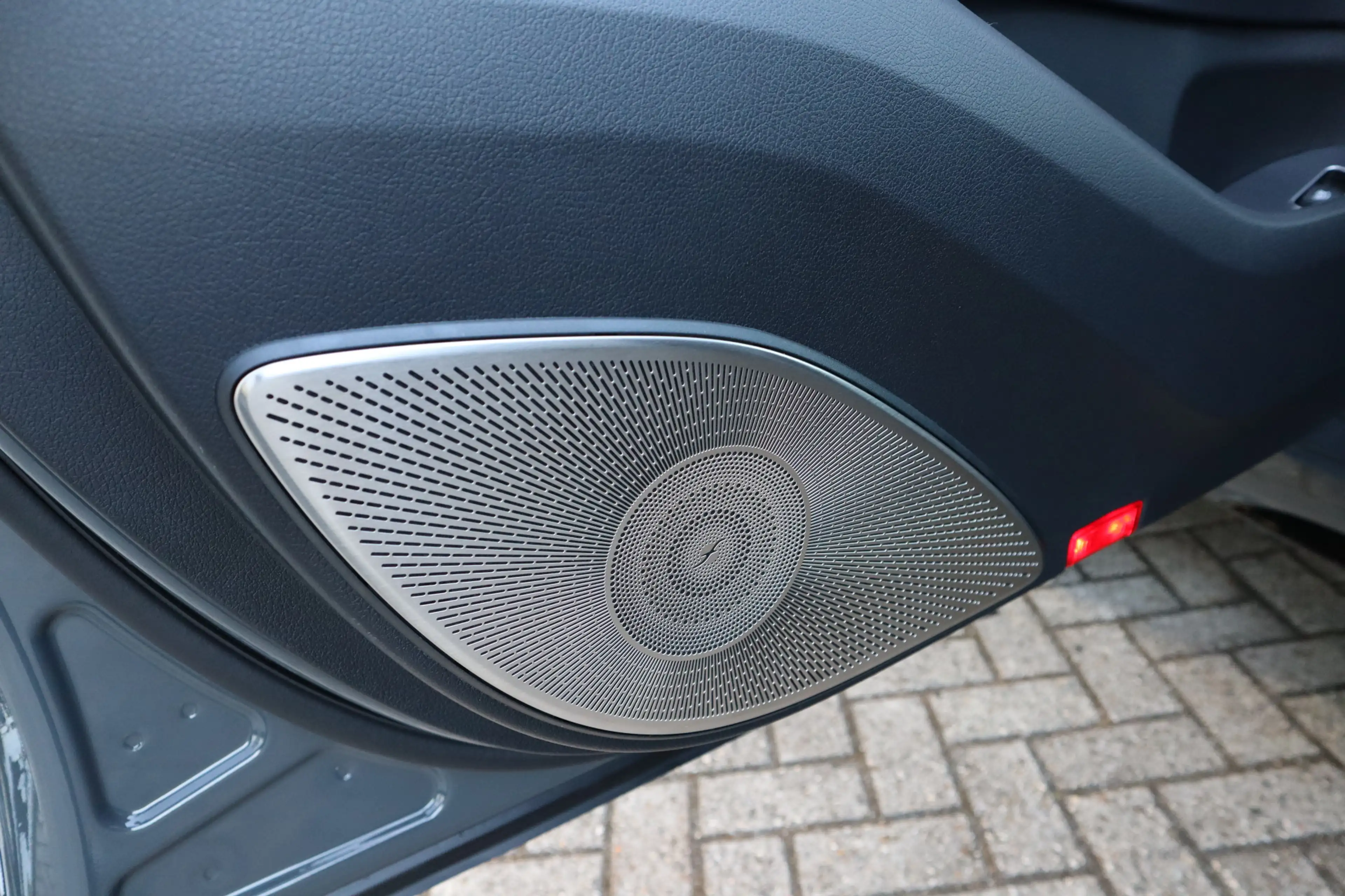 Mercedes-Benz GLS 63 AMG 4MATIC+ | Keramisch, Burmester High End 3D, Carbon — photo 27
