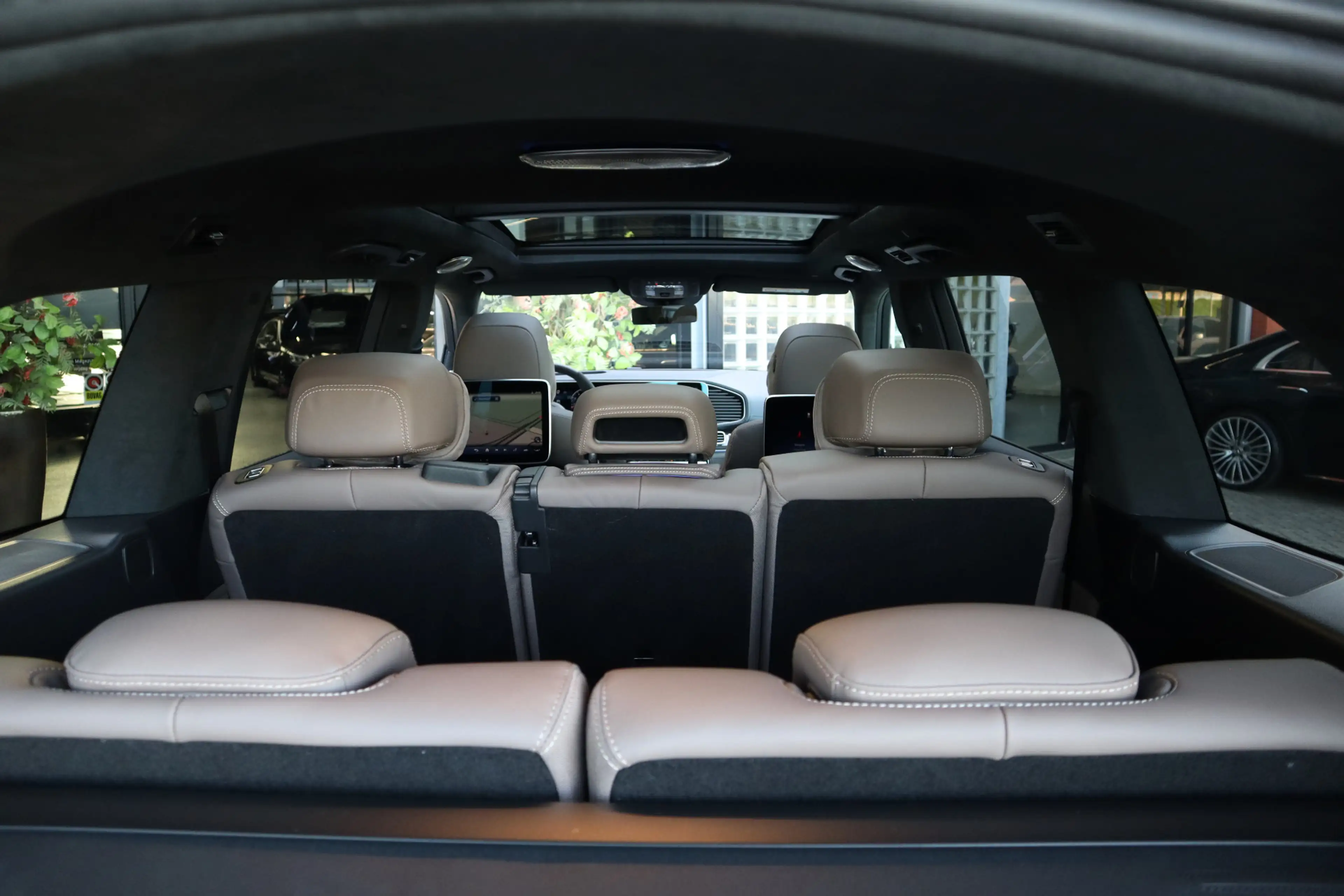 Mercedes-Benz GLS 63 AMG 4MATIC+ | Keramisch, Burmester High End 3D, Carbon — photo 19