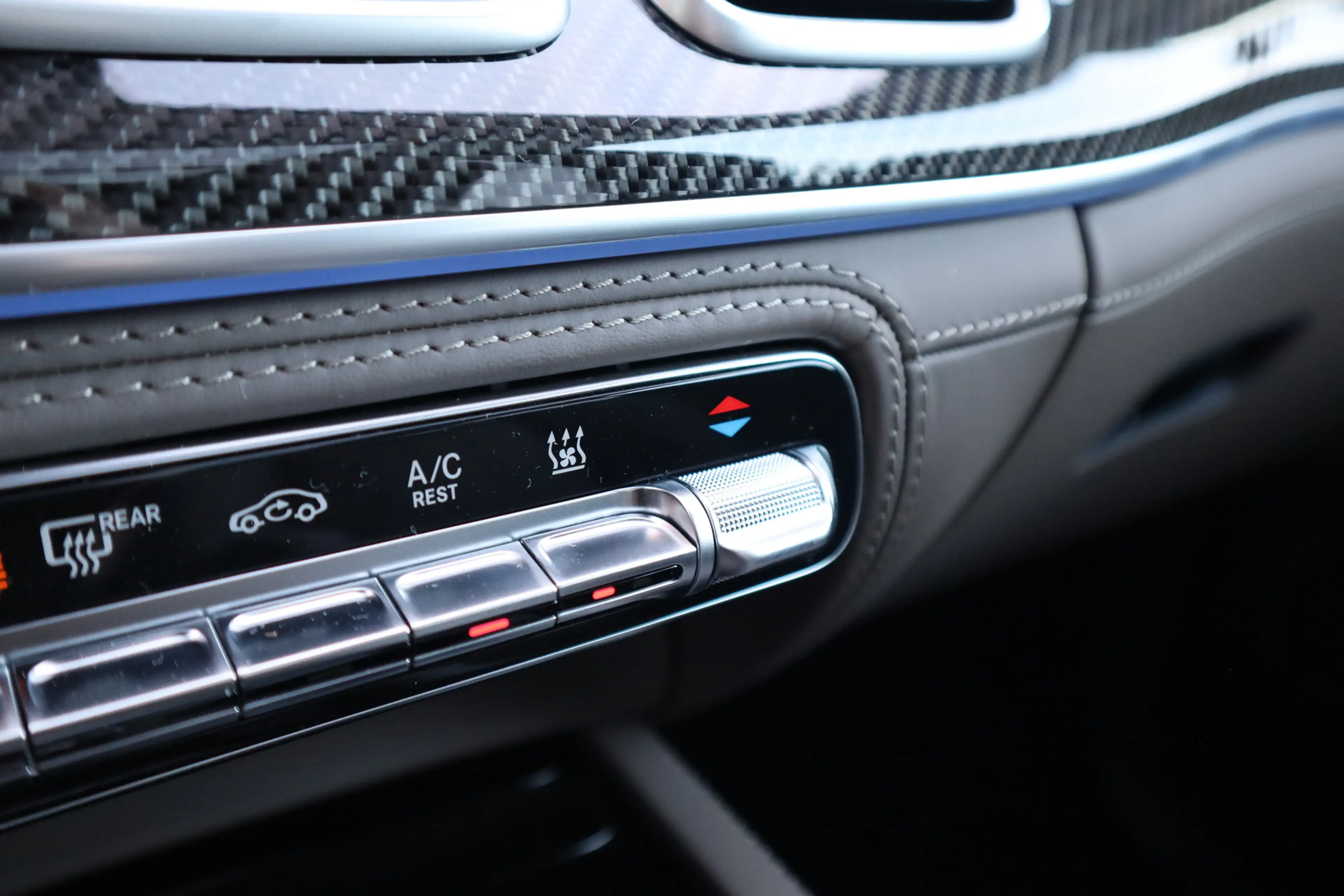 Mercedes-Benz GLS 63 AMG 4MATIC+ | Keramisch, Burmester High End 3D, Carbon — photo 40