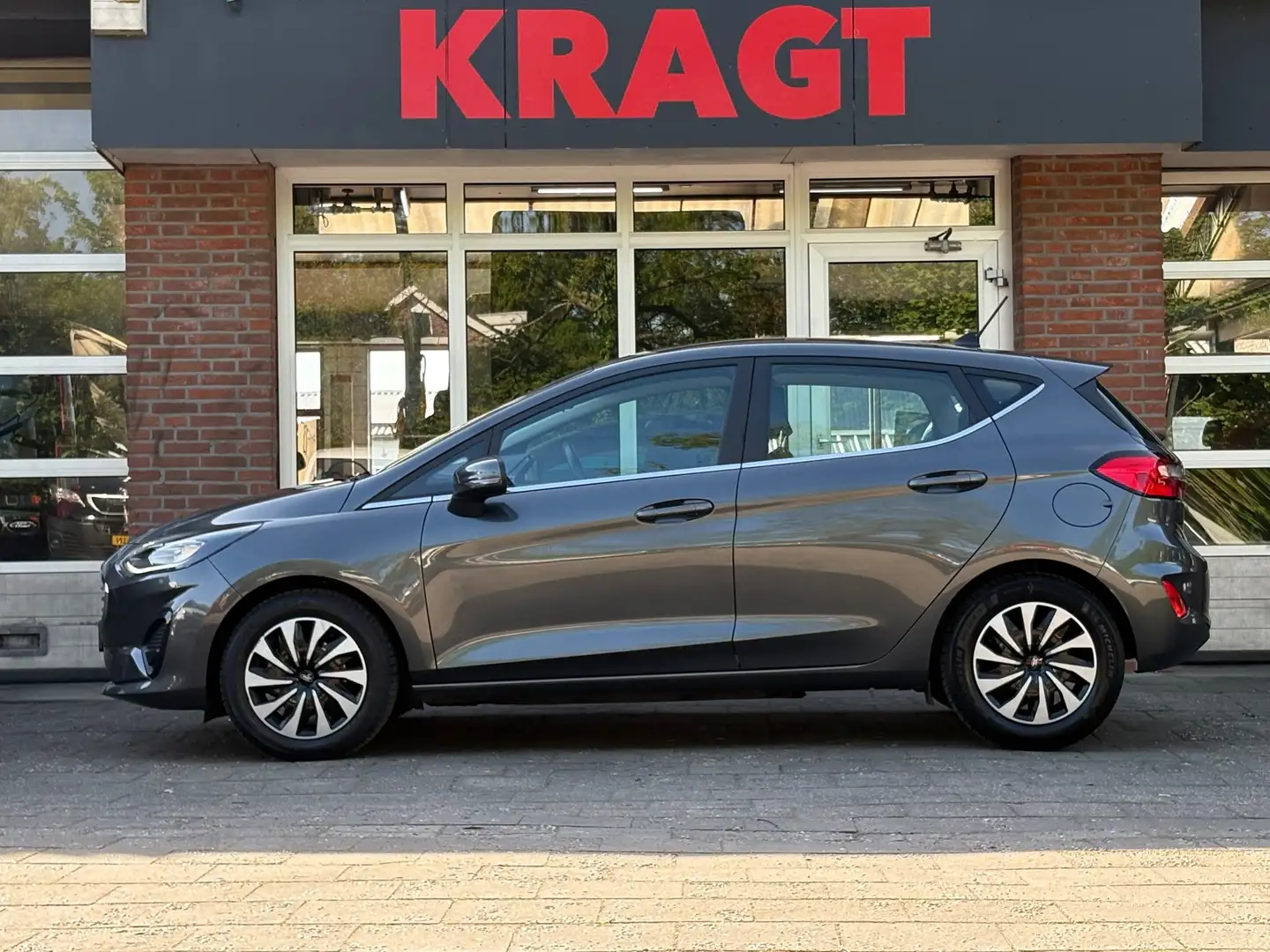 Ford Fiesta 1.0 EcoBoost Hybrid Titanium X - NAP - Apple carpl Gris - 2