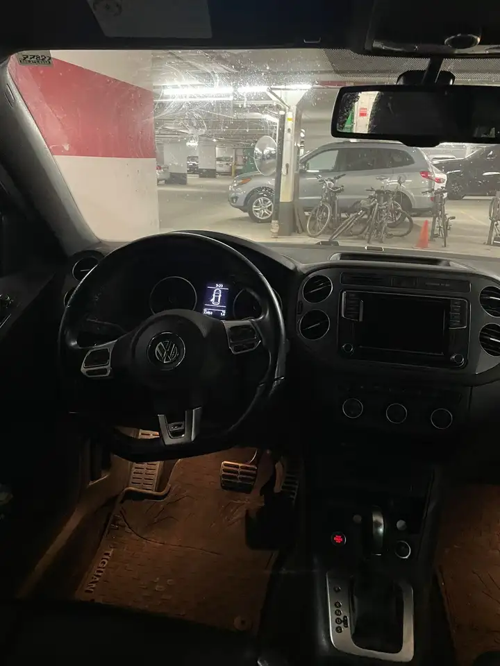 Volkswagen Tiguan снимка Volkswagen Tiguan