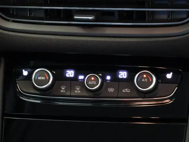 Opel Grandland view 8