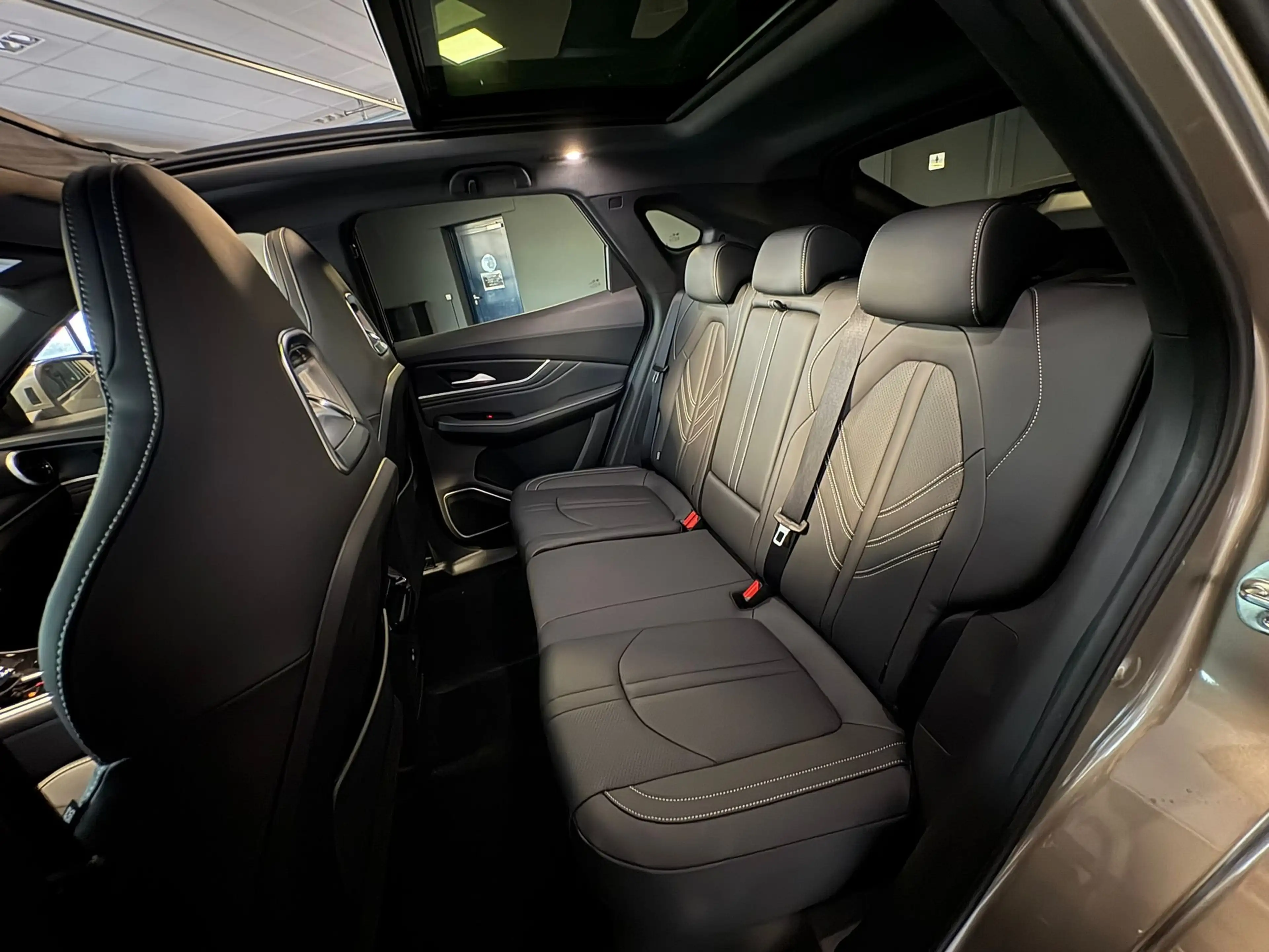 Forthing T5 Evo FRIDAY • ELECTRIQUE FULL OPTIONS — photo 13